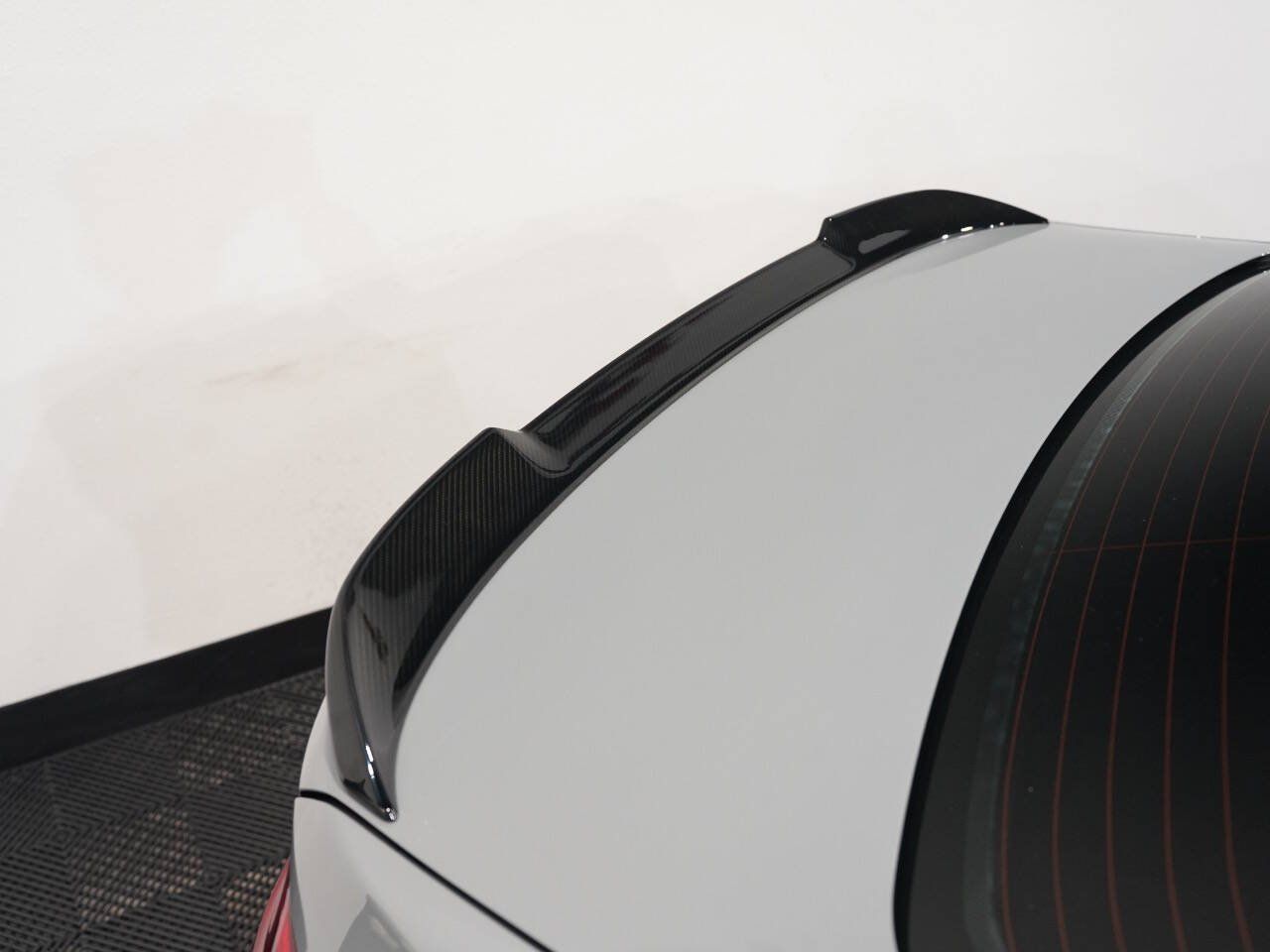 LIME ROCK GRAY METALLIC, 2018 BMW M3 Image 17