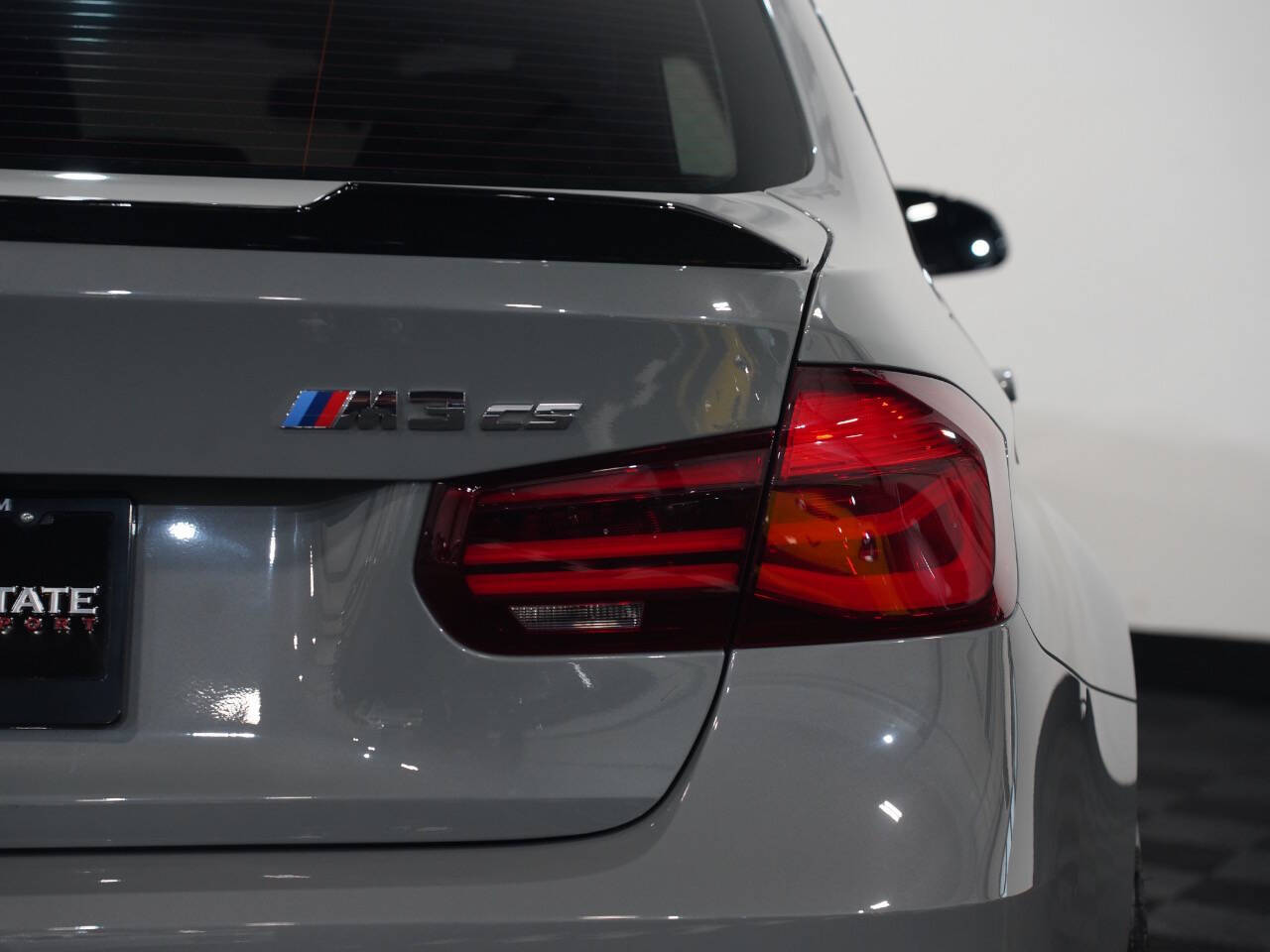 LIME ROCK GRAY METALLIC, 2018 BMW M3 Image 19
