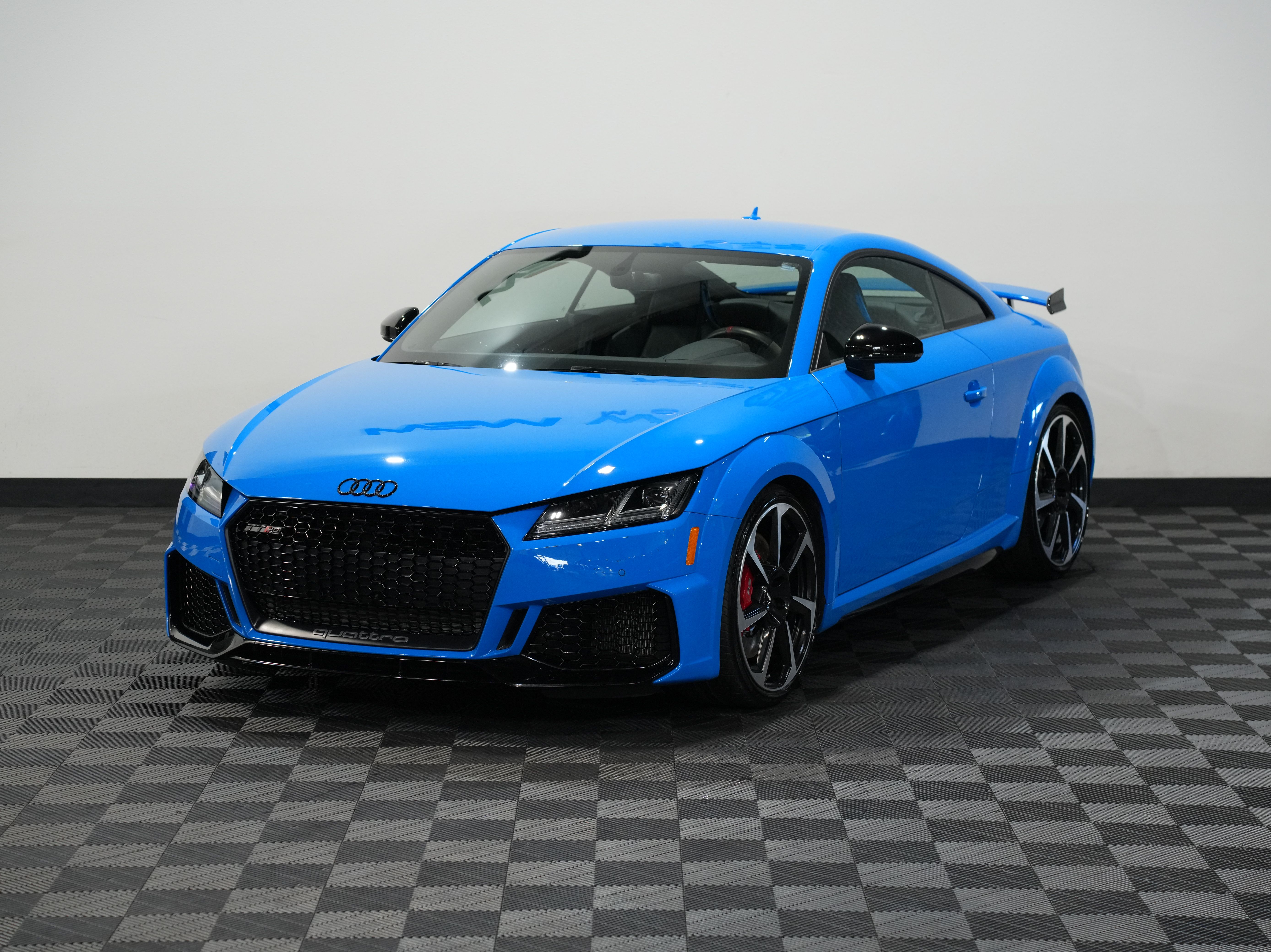 BLUE, 2019 AUDI TT Image 3