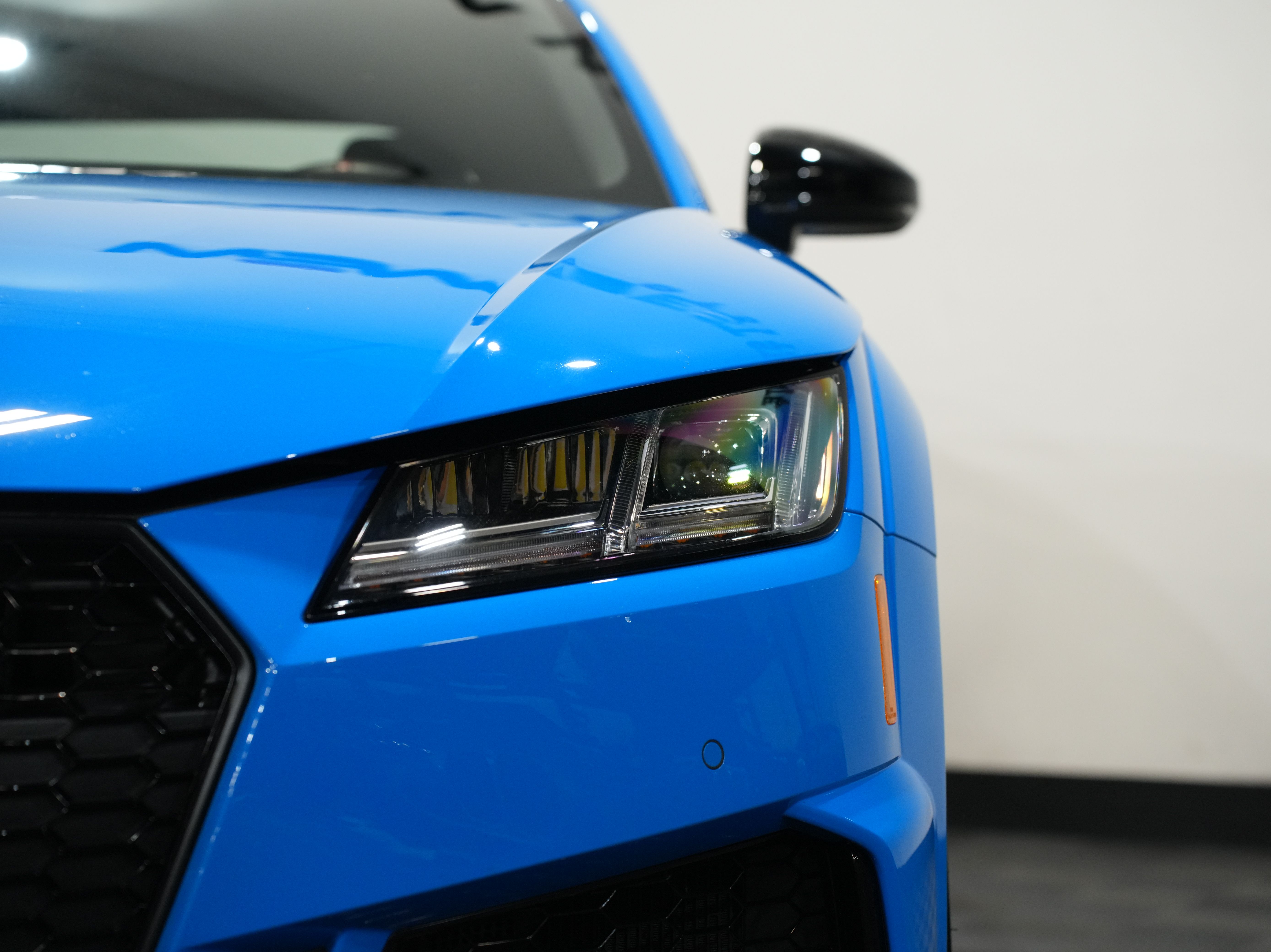 BLUE, 2019 AUDI TT Image 10