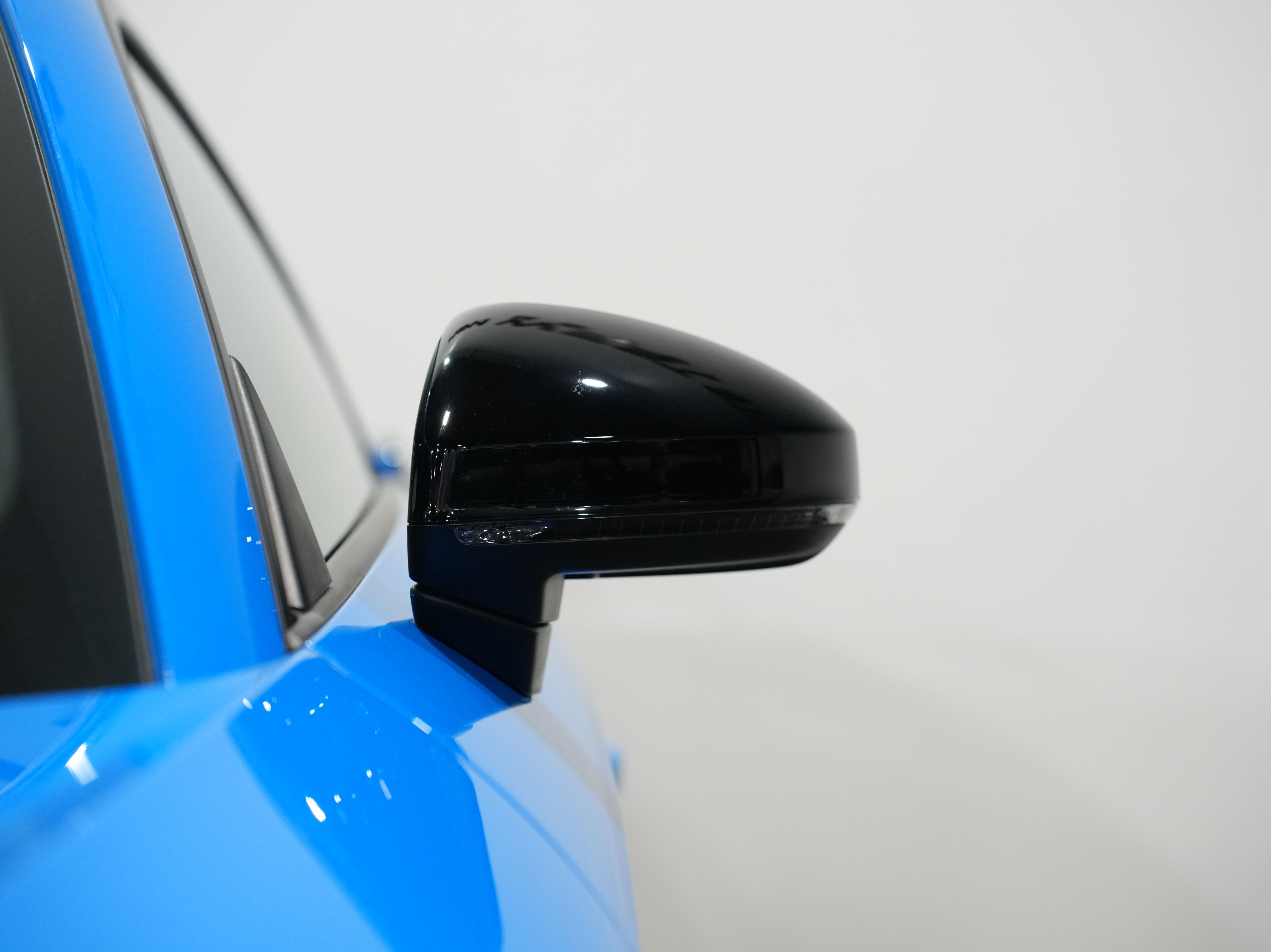 BLUE, 2019 AUDI TT Image 11