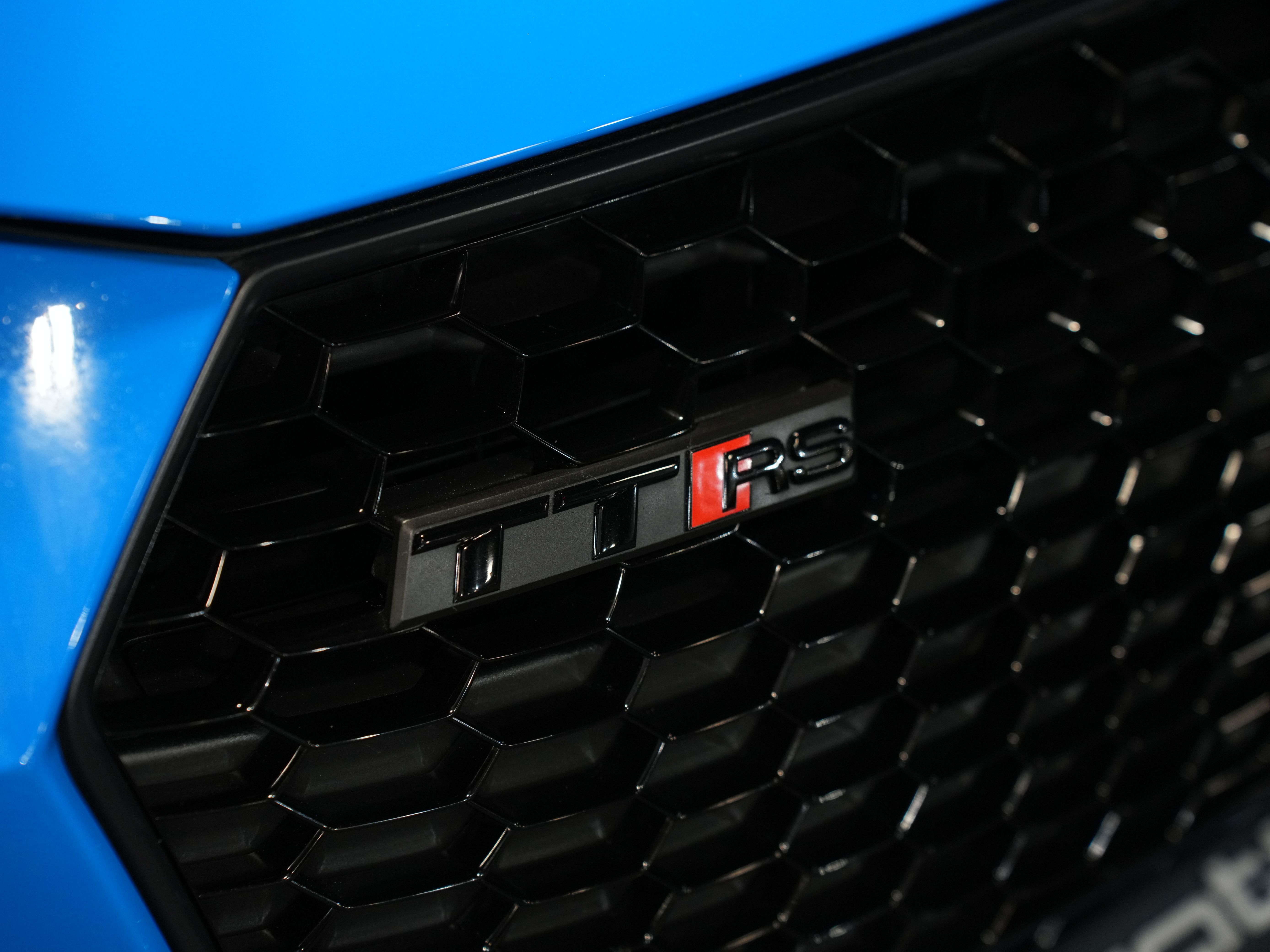 BLUE, 2019 AUDI TT Image 12