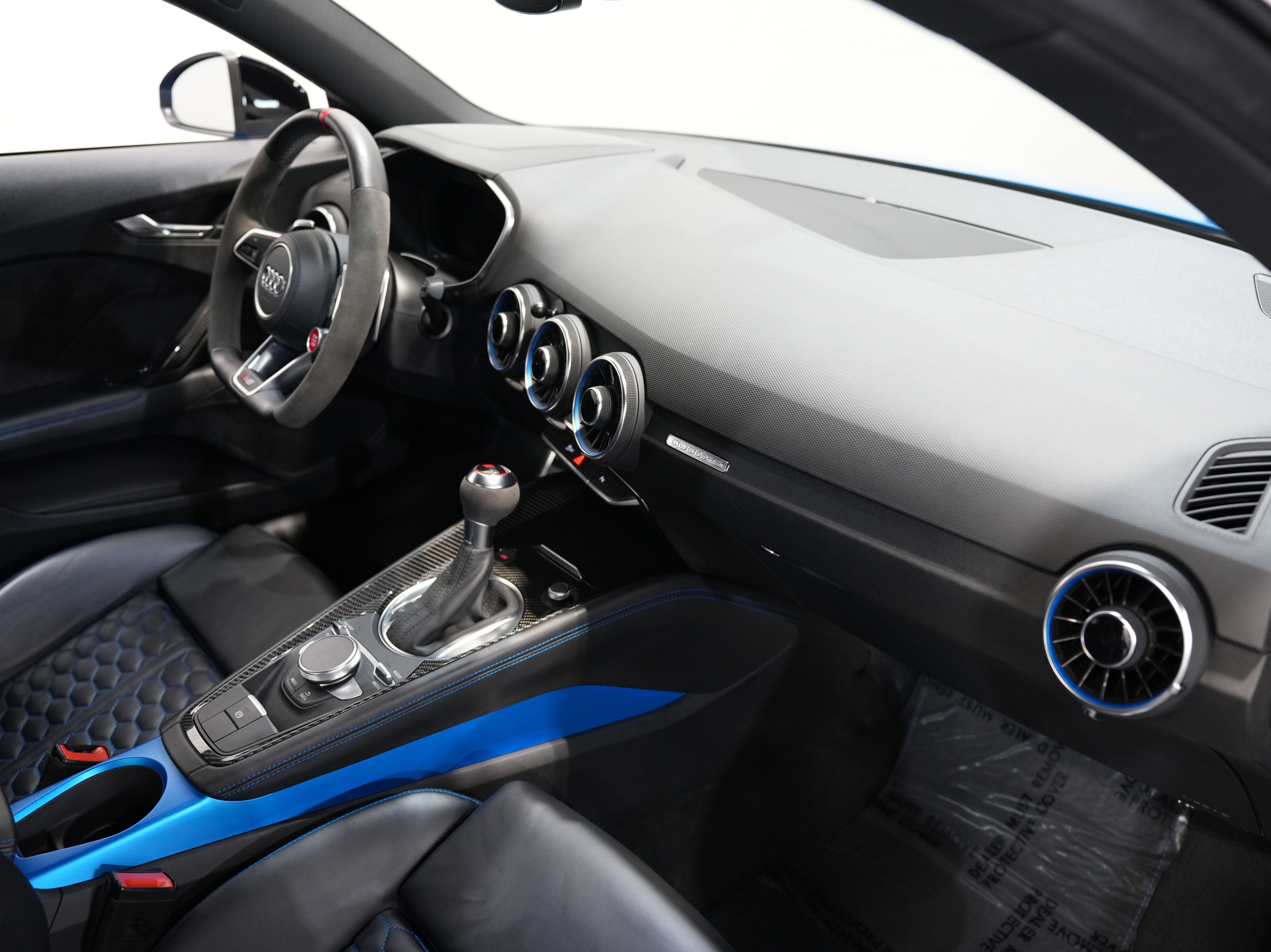 BLUE, 2019 AUDI TT Image 34