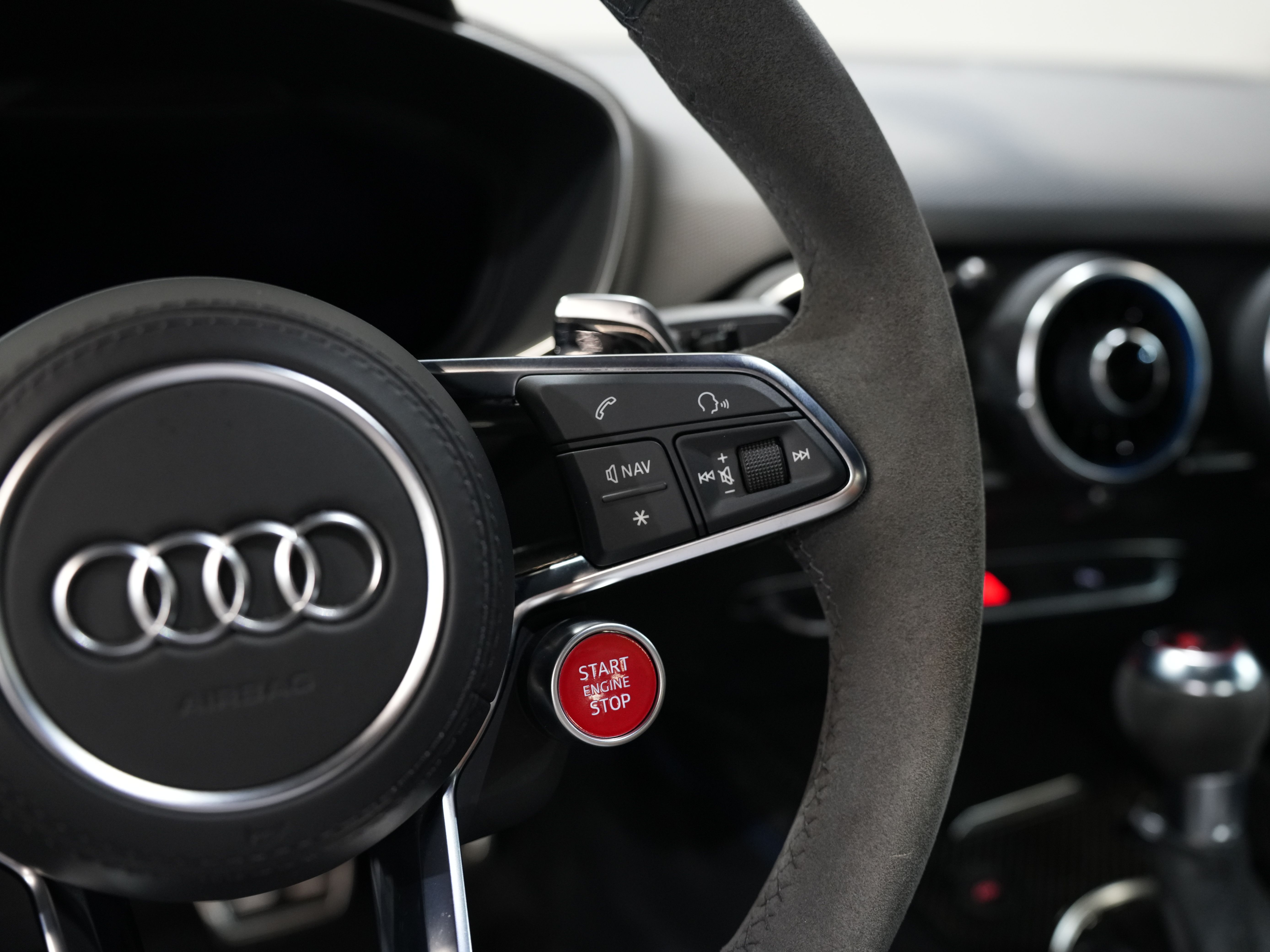 BLUE, 2019 AUDI TT Image 38