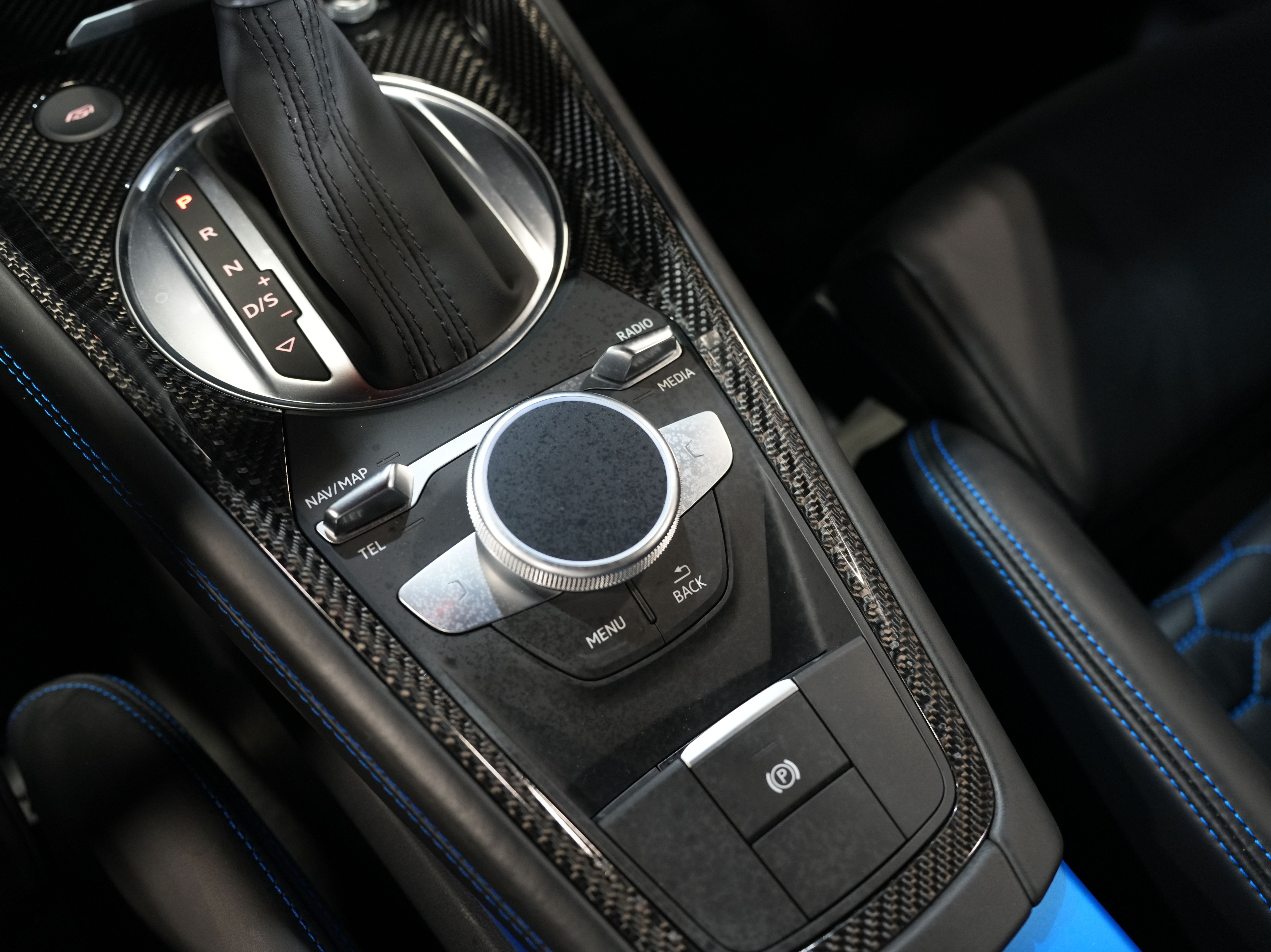 BLUE, 2019 AUDI TT Image 42