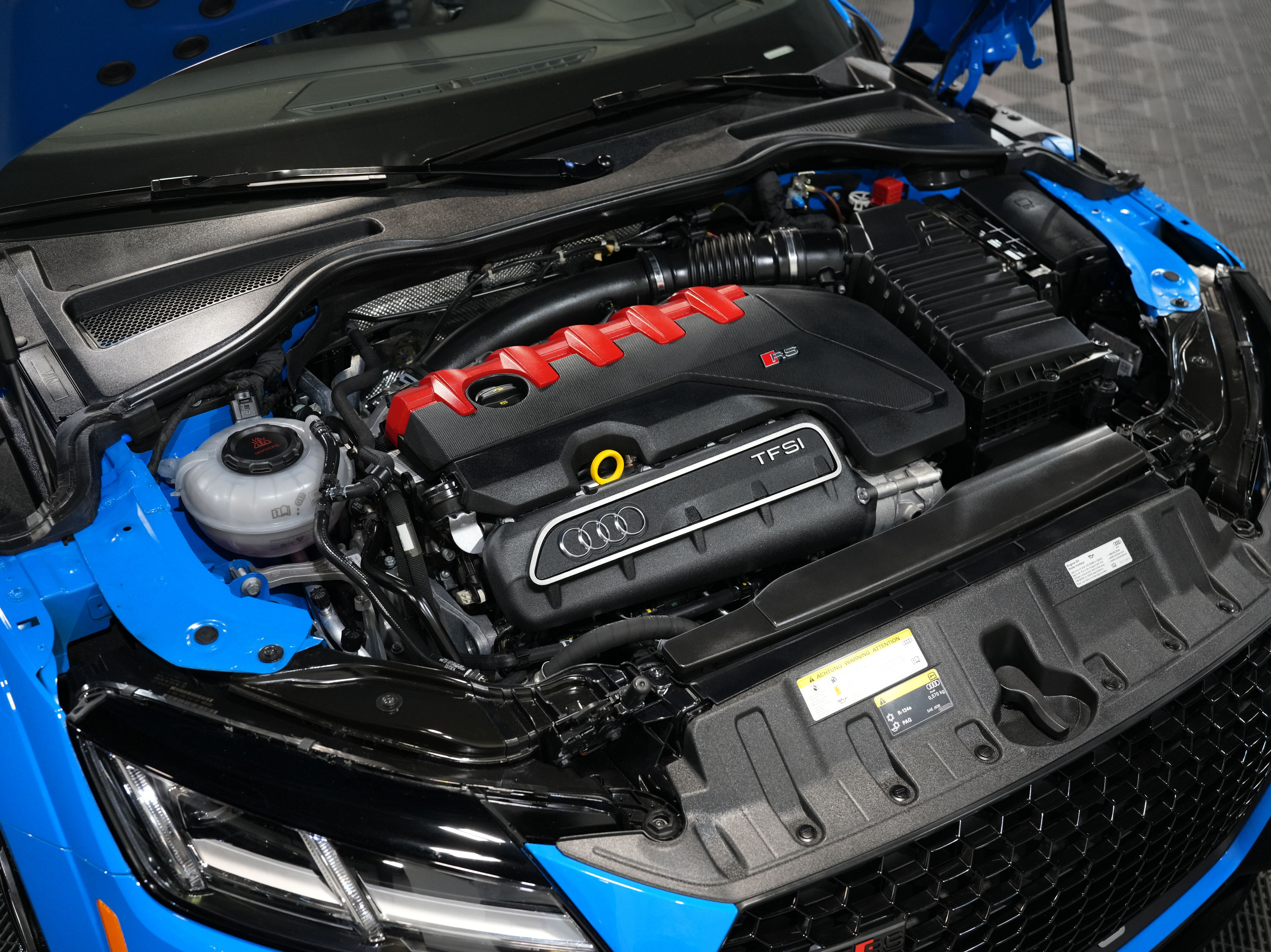 BLUE, 2019 AUDI TT Image 44