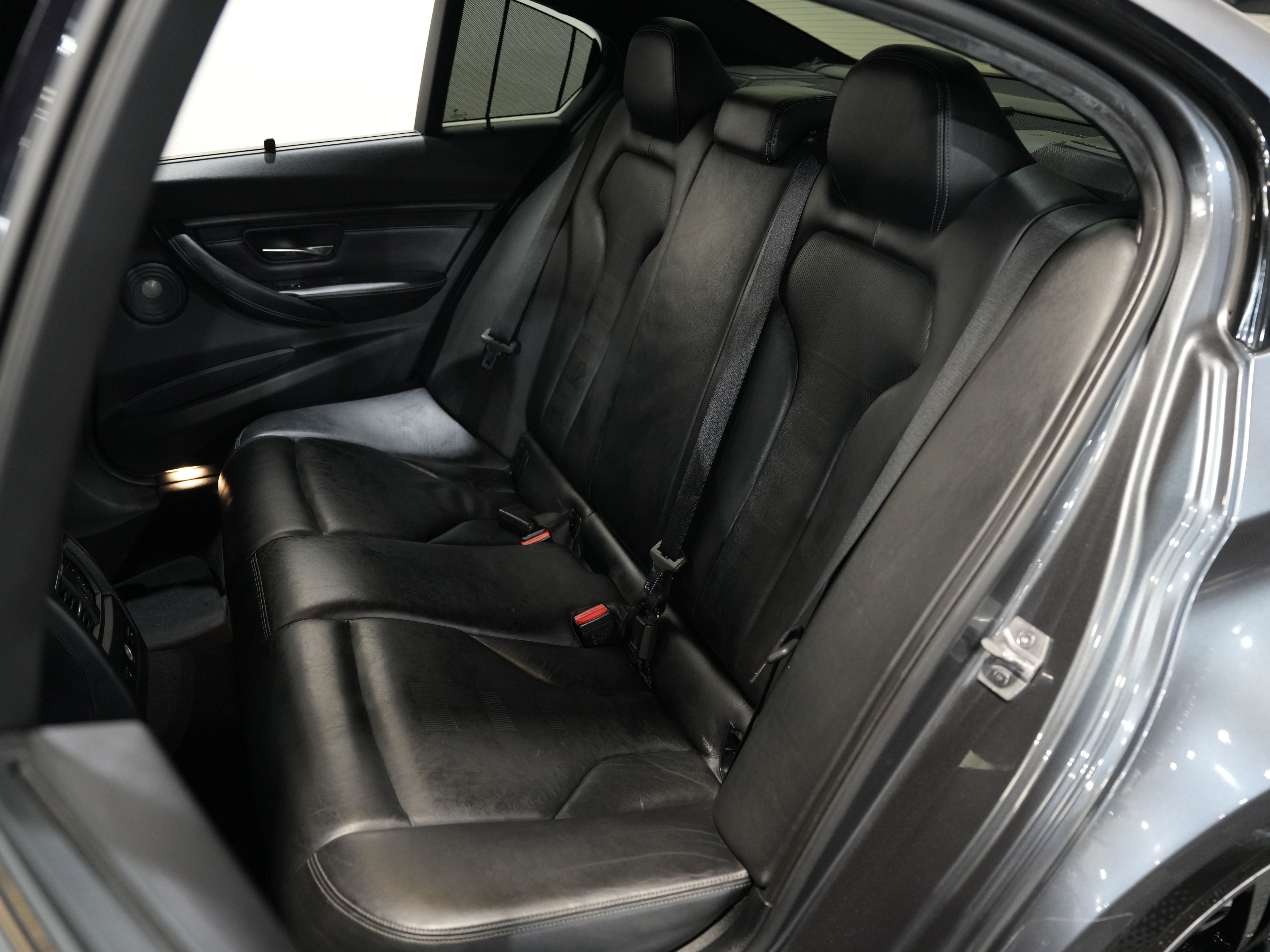 2016 BMW M3 Image 40