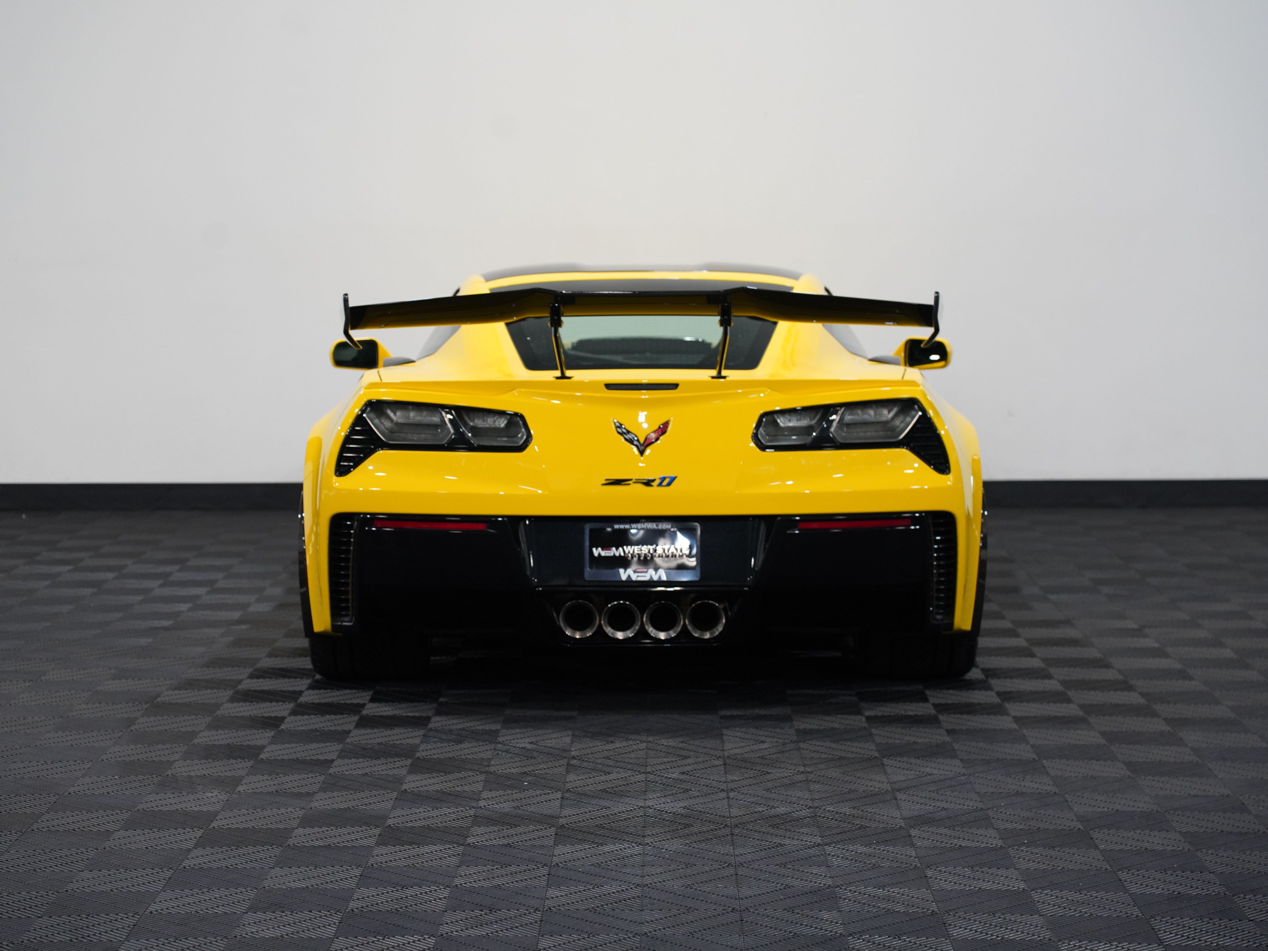 YELLOW, 2019 CHEVROLET CORVETTE Image 7