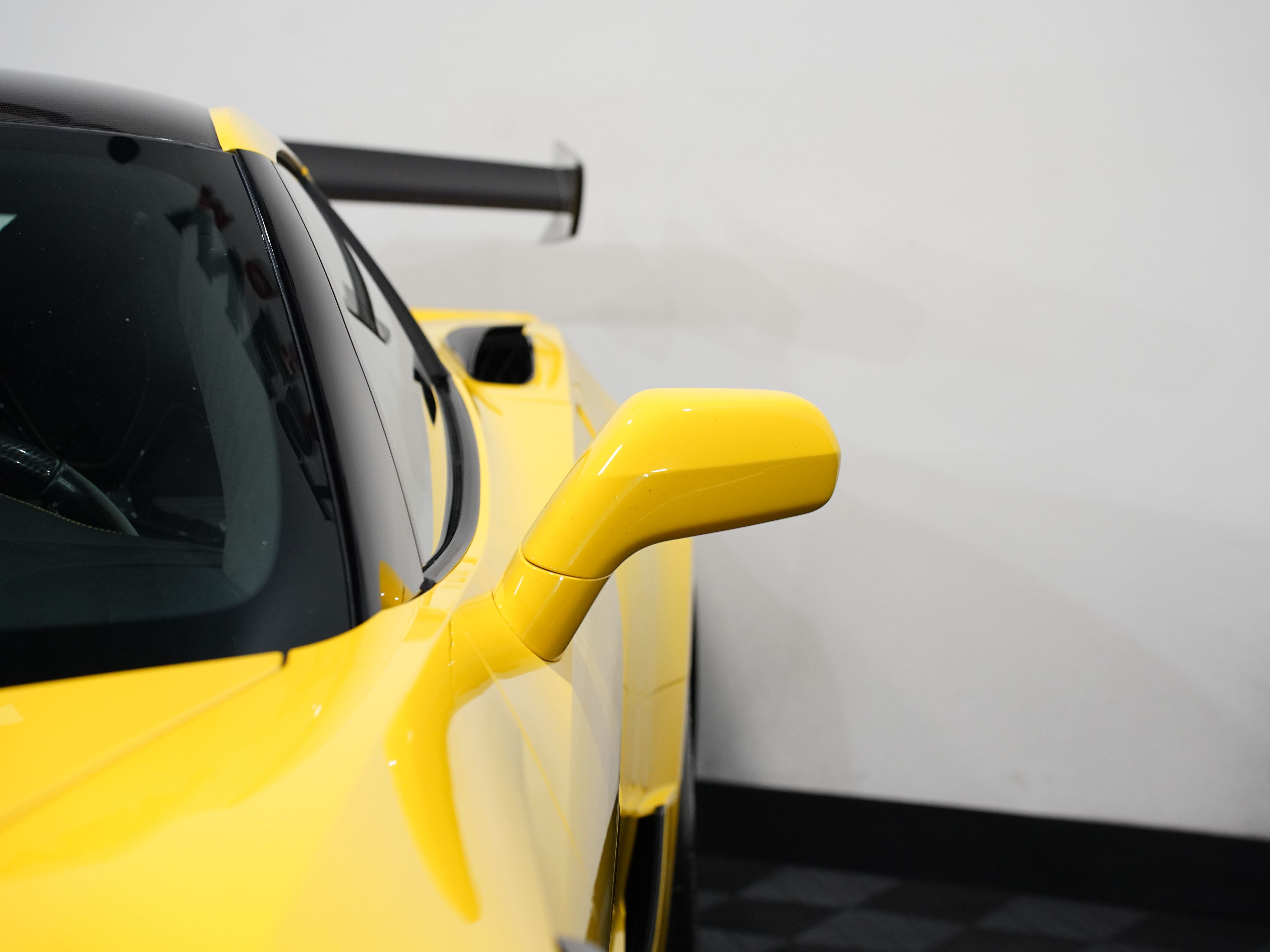 YELLOW, 2019 CHEVROLET CORVETTE Image 11