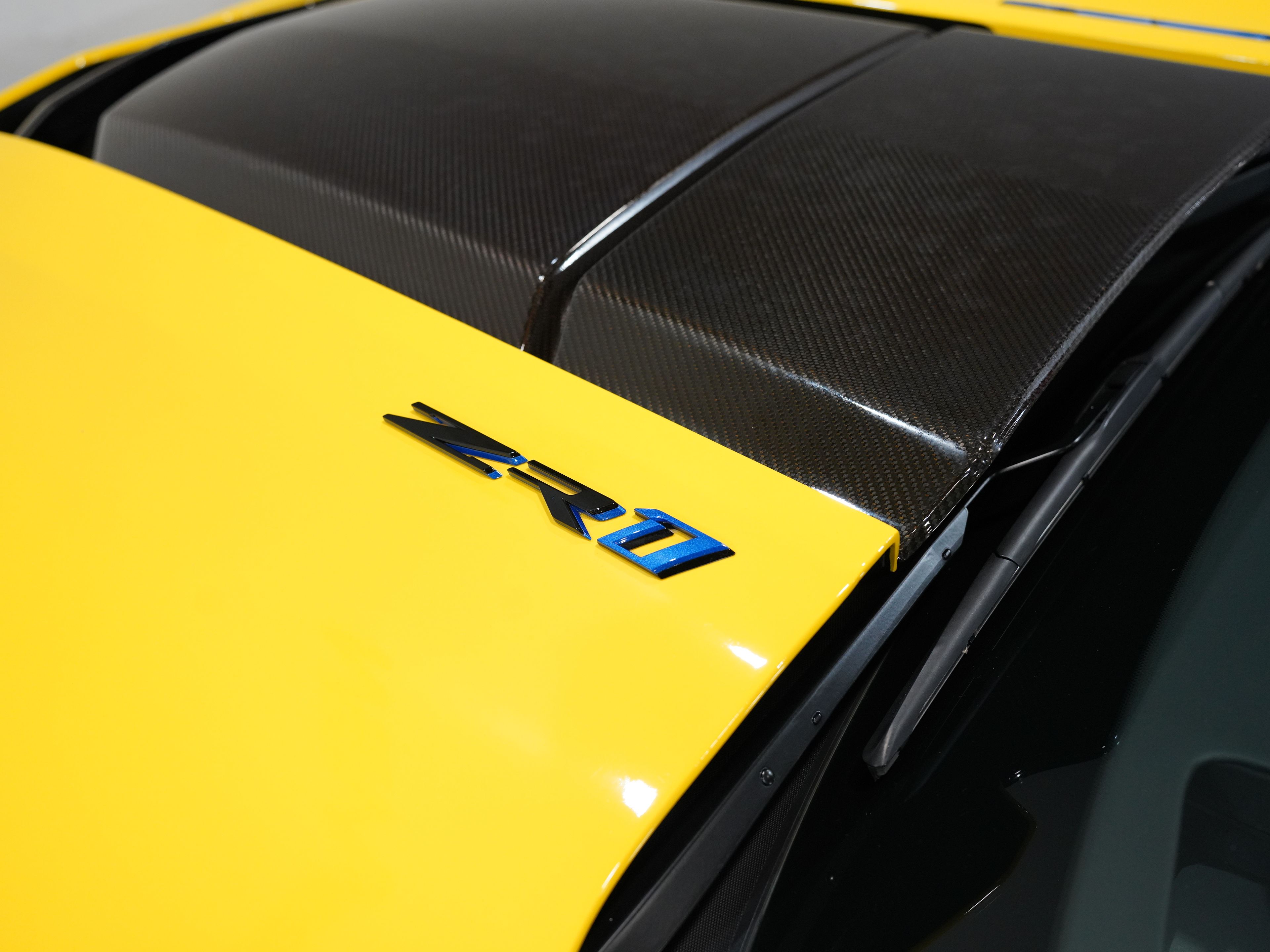 YELLOW, 2019 CHEVROLET CORVETTE Thumnail Image 29