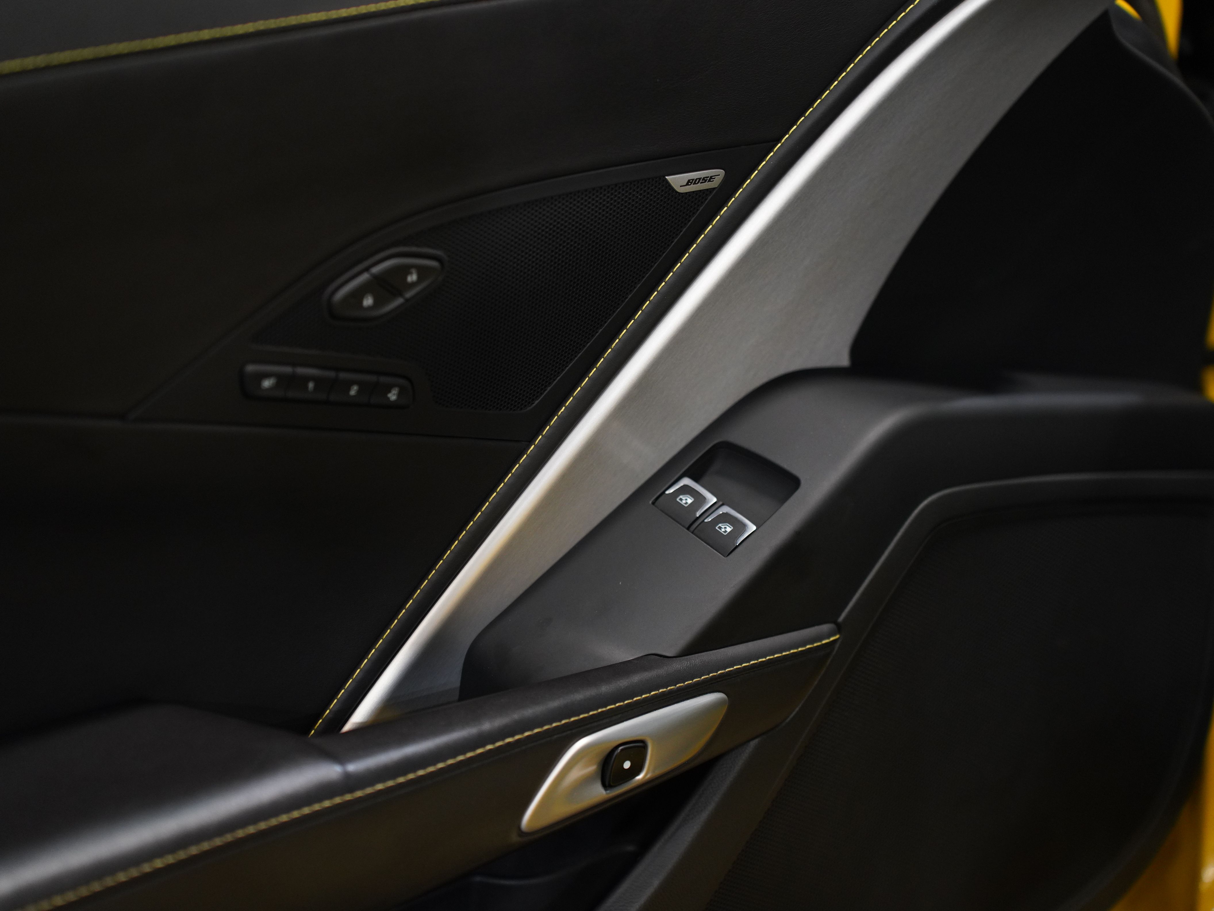 YELLOW, 2019 CHEVROLET CORVETTE Image 31