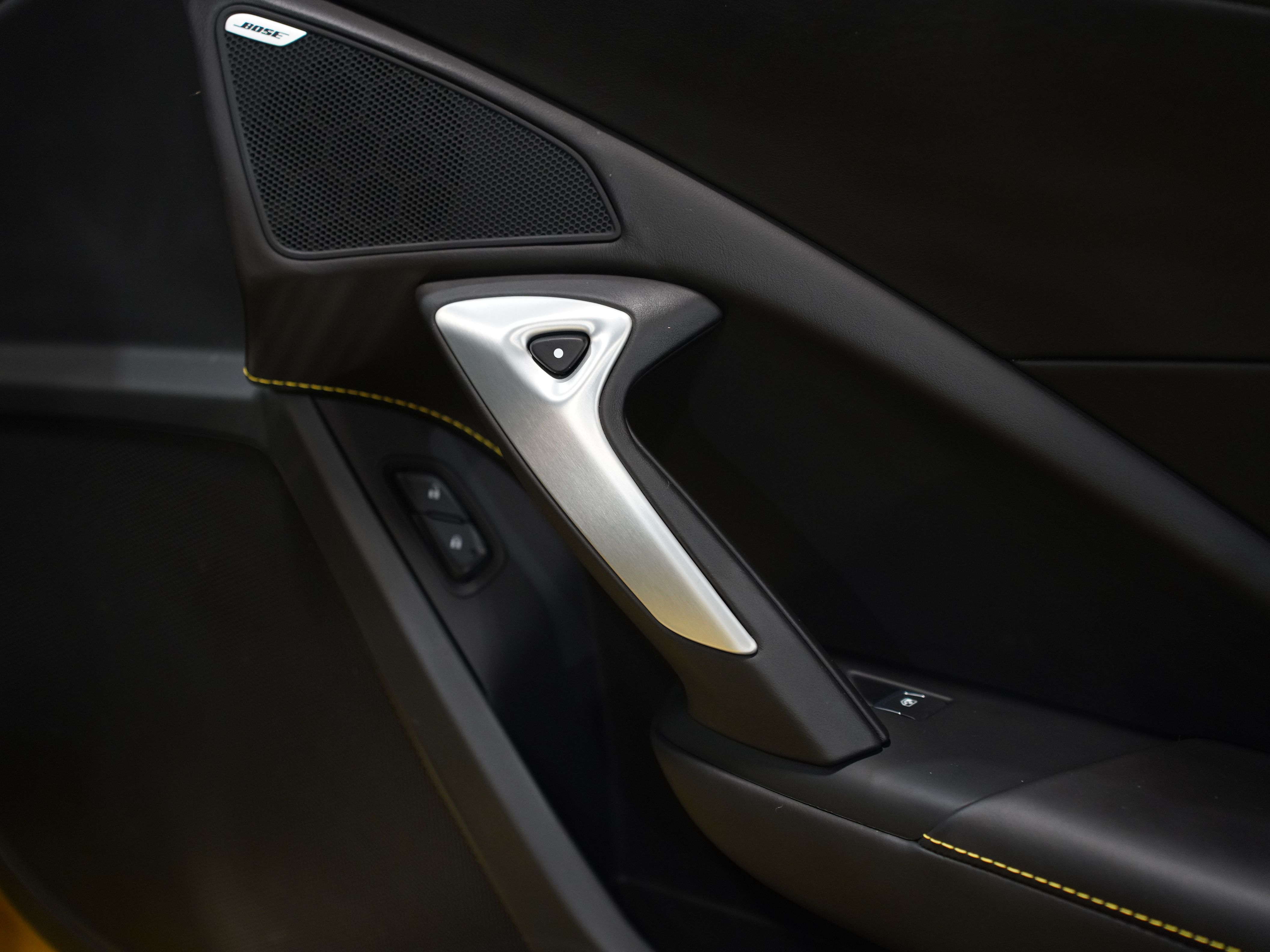 YELLOW, 2019 CHEVROLET CORVETTE Image 33
