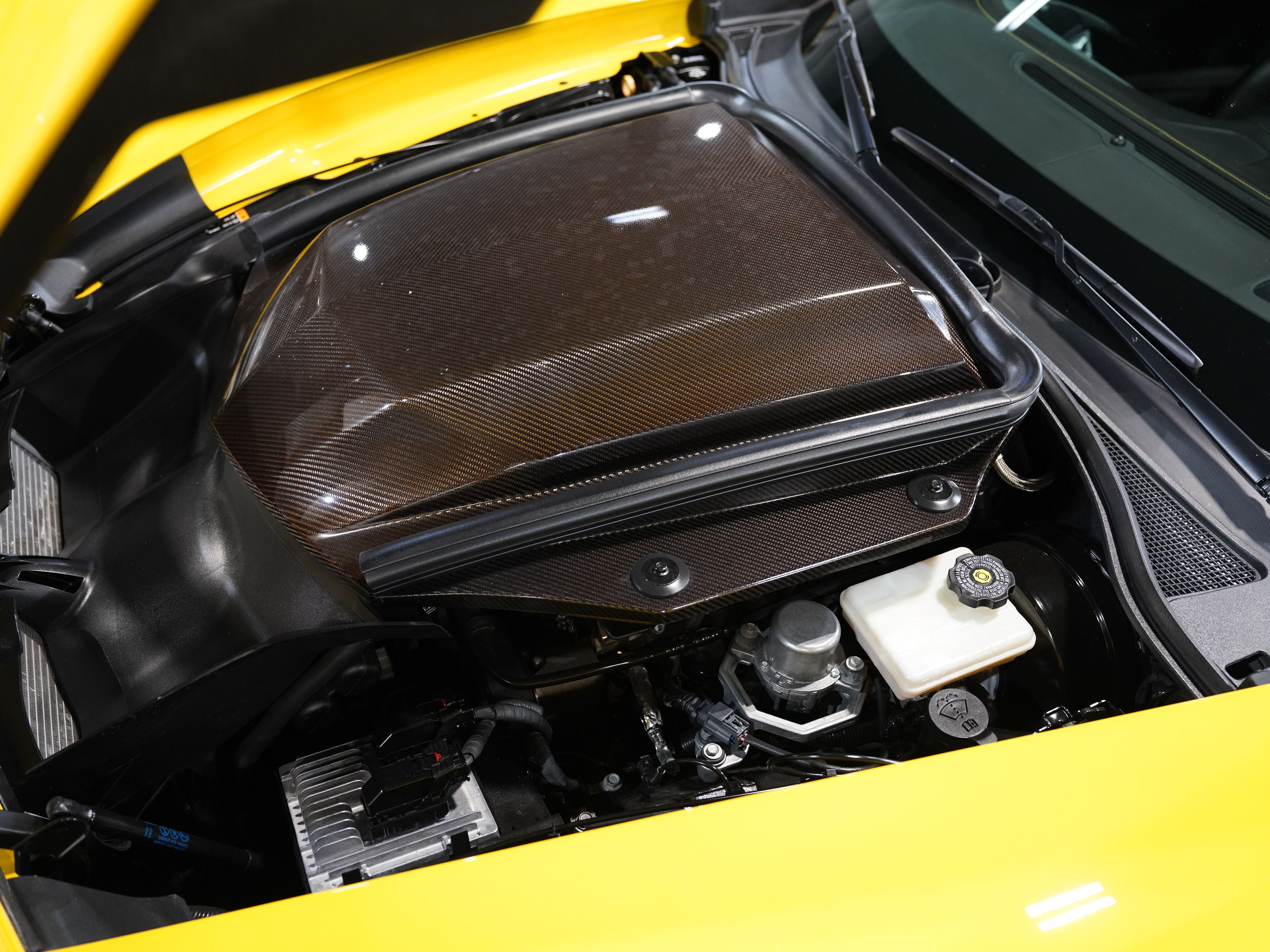 YELLOW, 2019 CHEVROLET CORVETTE Image 52
