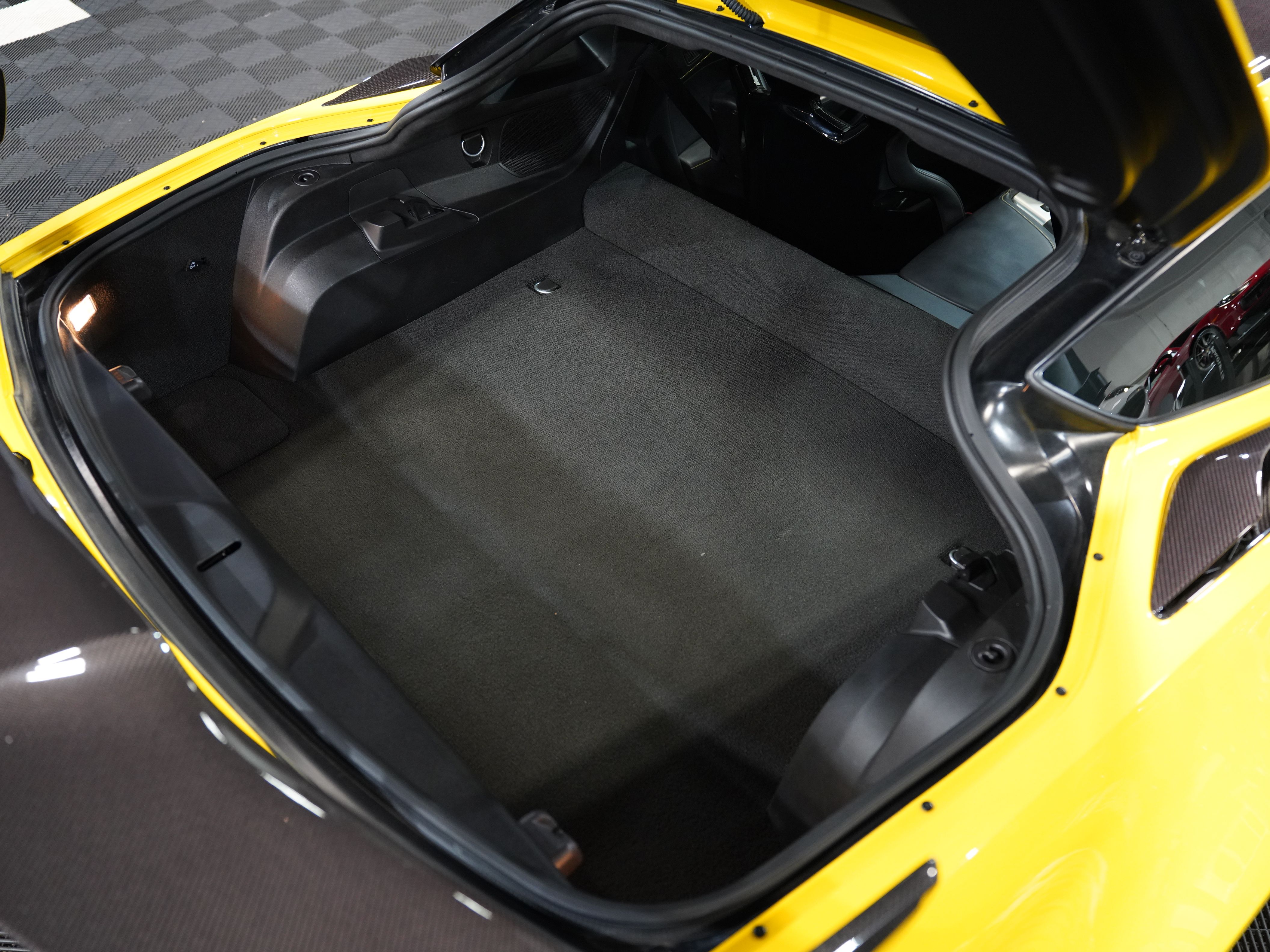 YELLOW, 2019 CHEVROLET CORVETTE Image 56