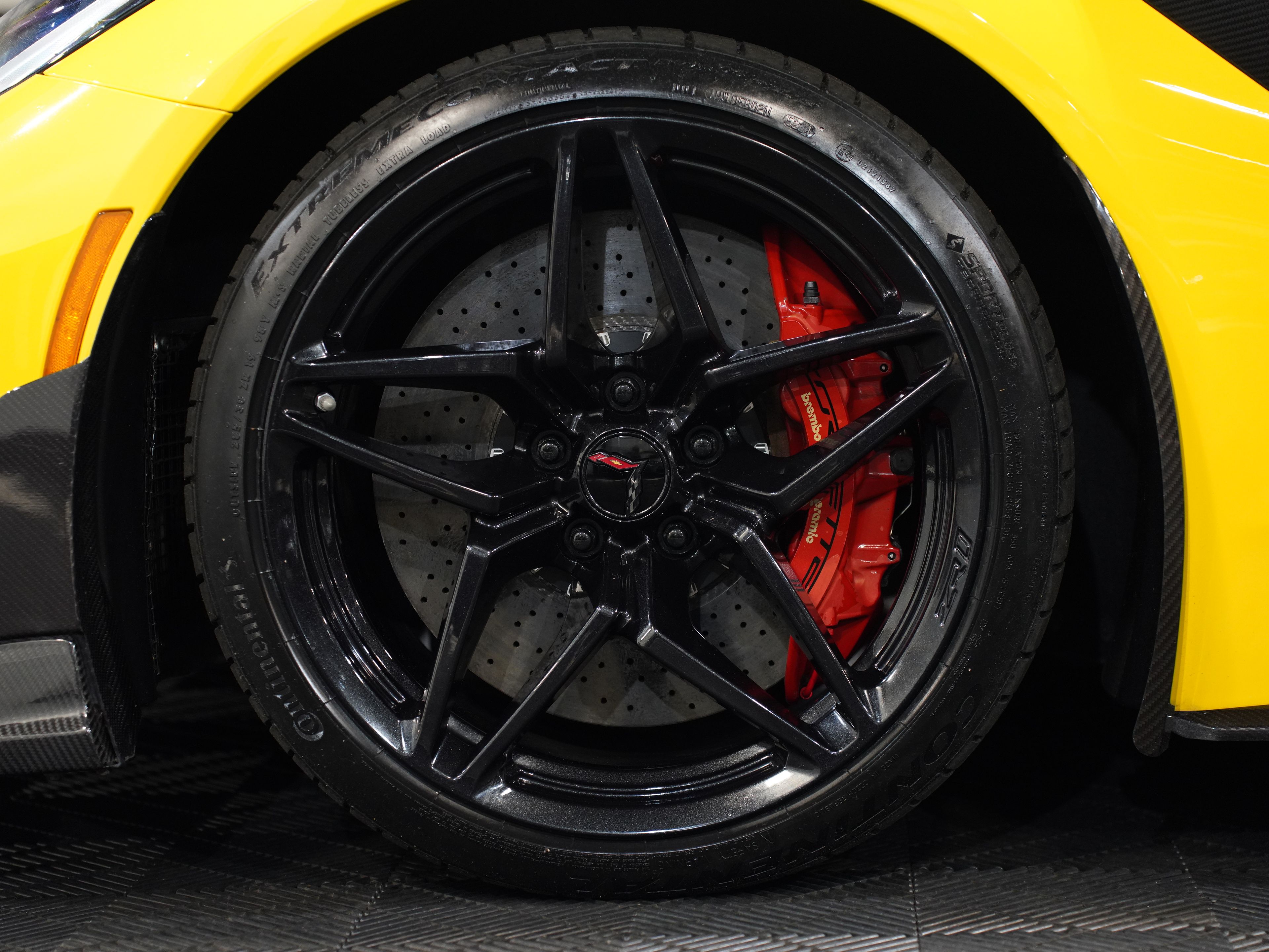 YELLOW, 2019 CHEVROLET CORVETTE Thumnail Image 58