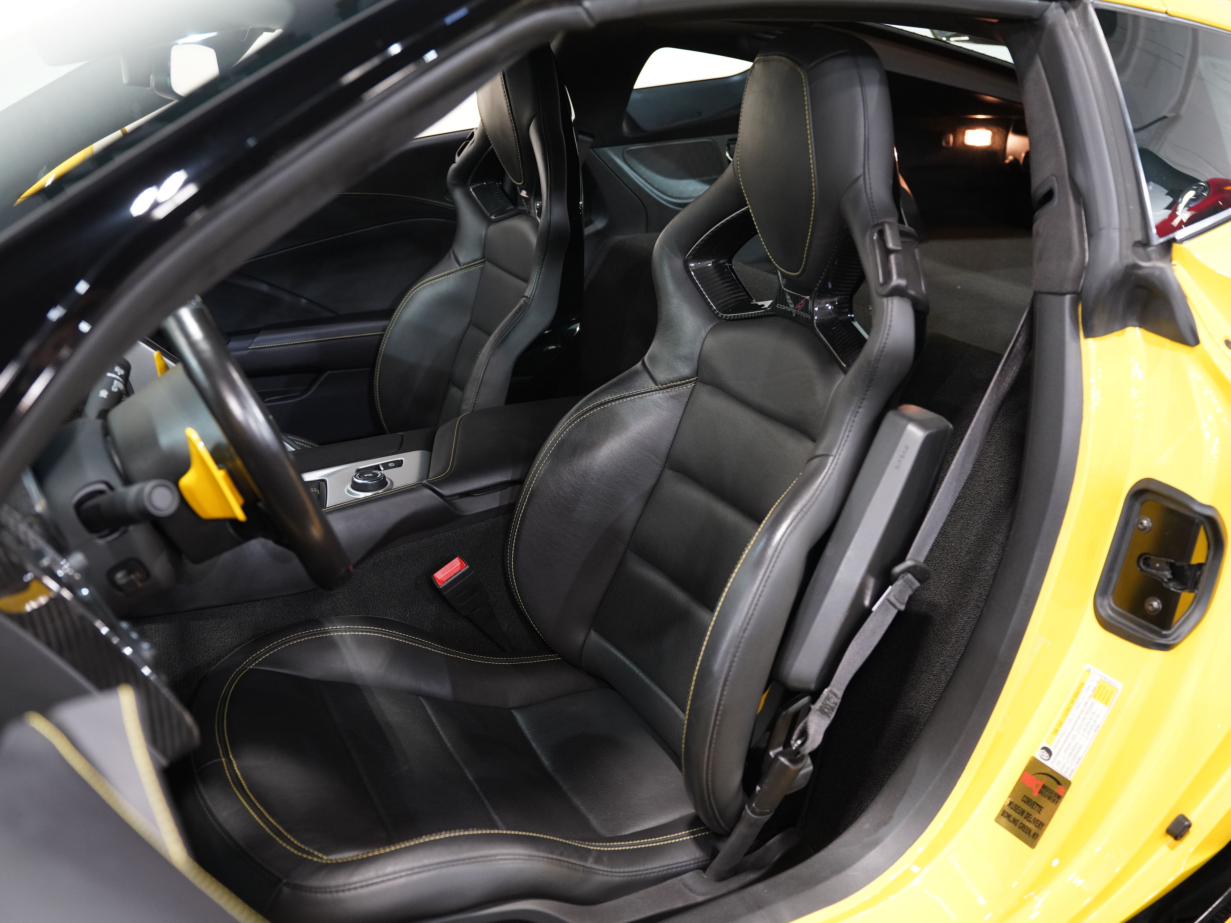 YELLOW, 2019 CHEVROLET CORVETTE Image 36