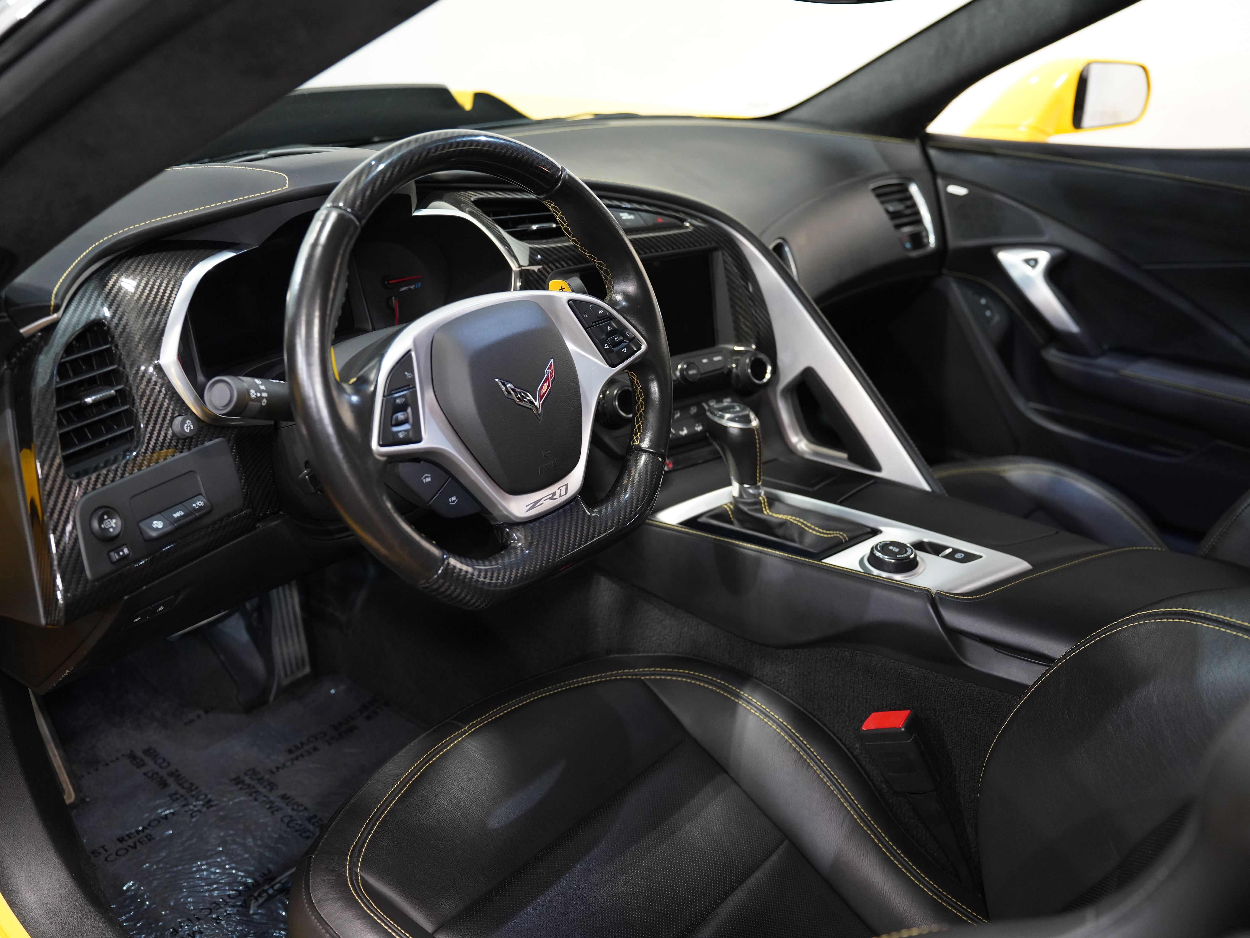 YELLOW, 2019 CHEVROLET CORVETTE Image 38