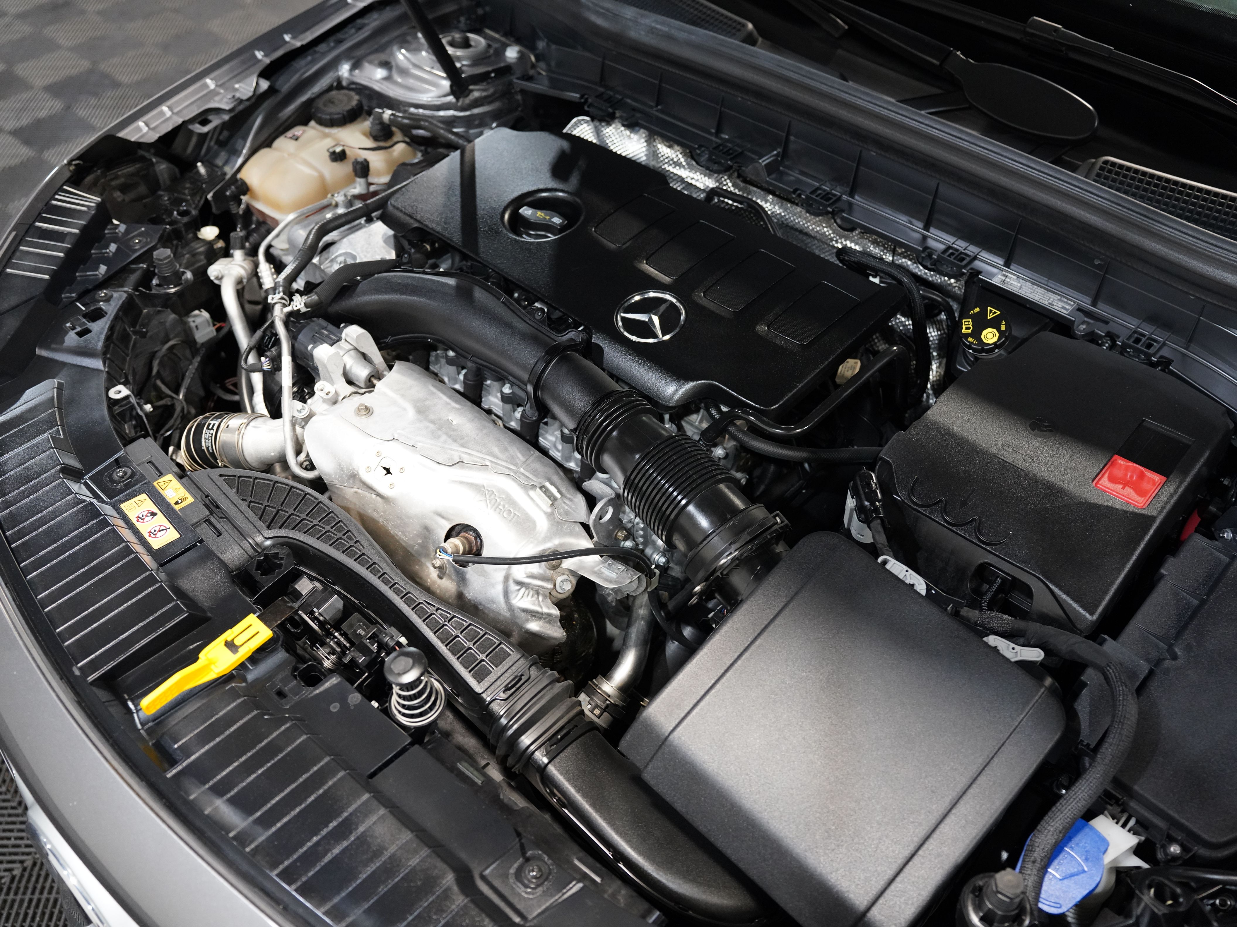 GRAY, 2020 MERCEDES-BENZ GLB Image 49