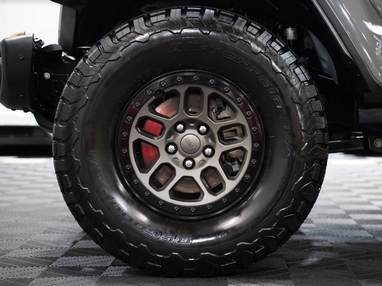 STING GRAY CLEAR COAT, 2021 JEEP WRANGLER UNLIMITED Image 59