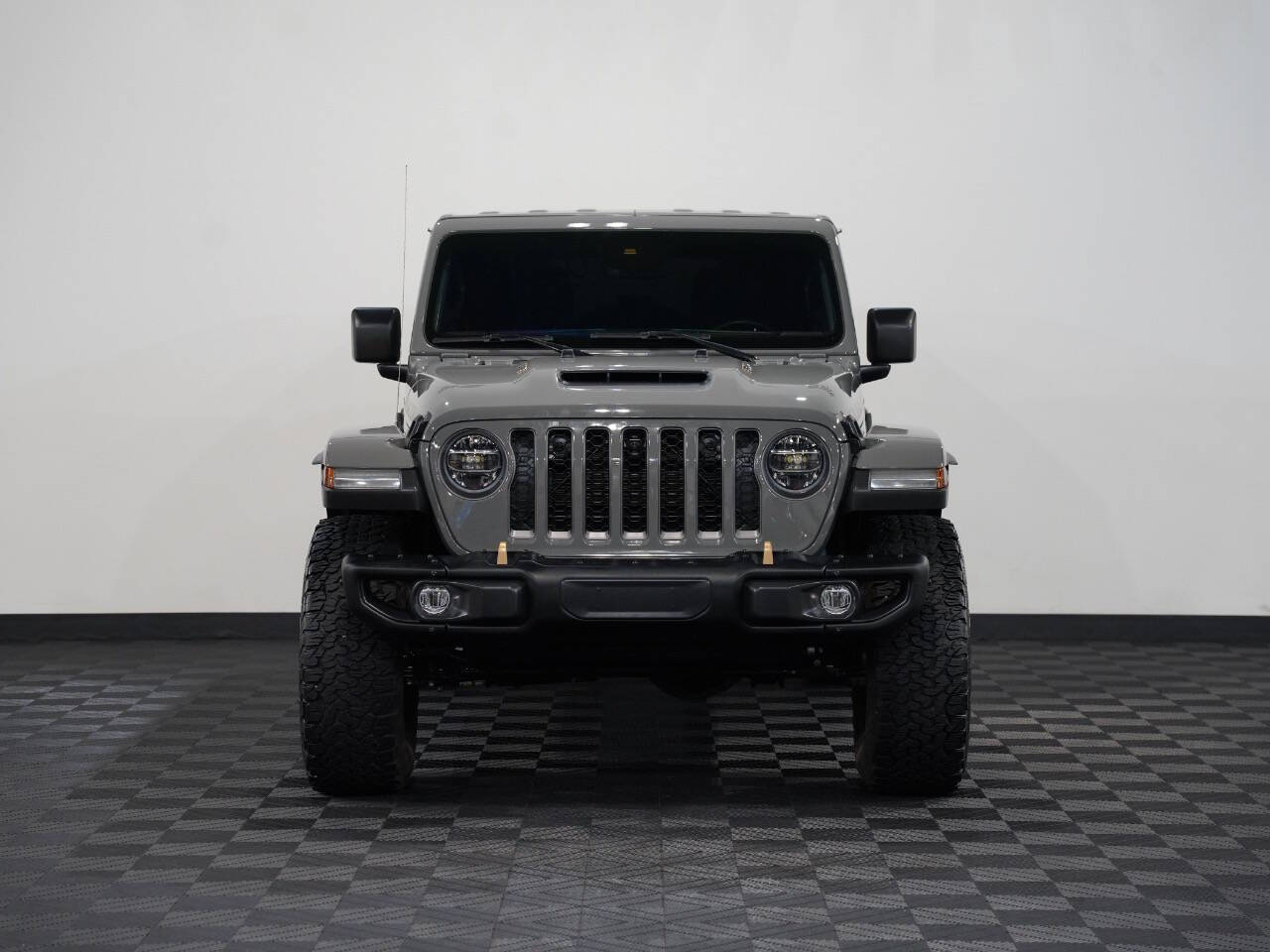 STING GRAY CLEAR COAT, 2021 JEEP WRANGLER UNLIMITED Image 4