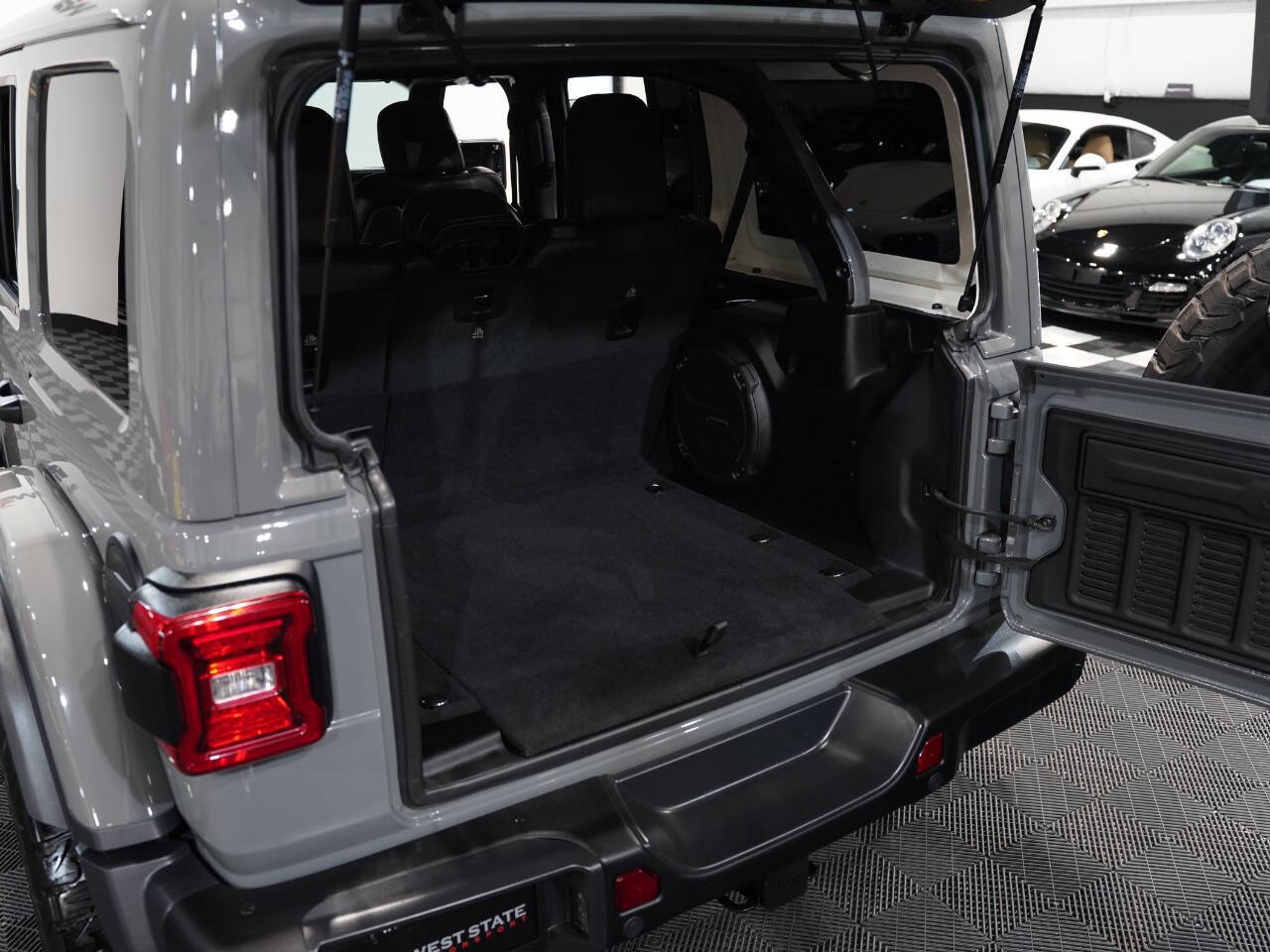 STING GRAY CLEAR COAT, 2021 JEEP WRANGLER UNLIMITED Image 55