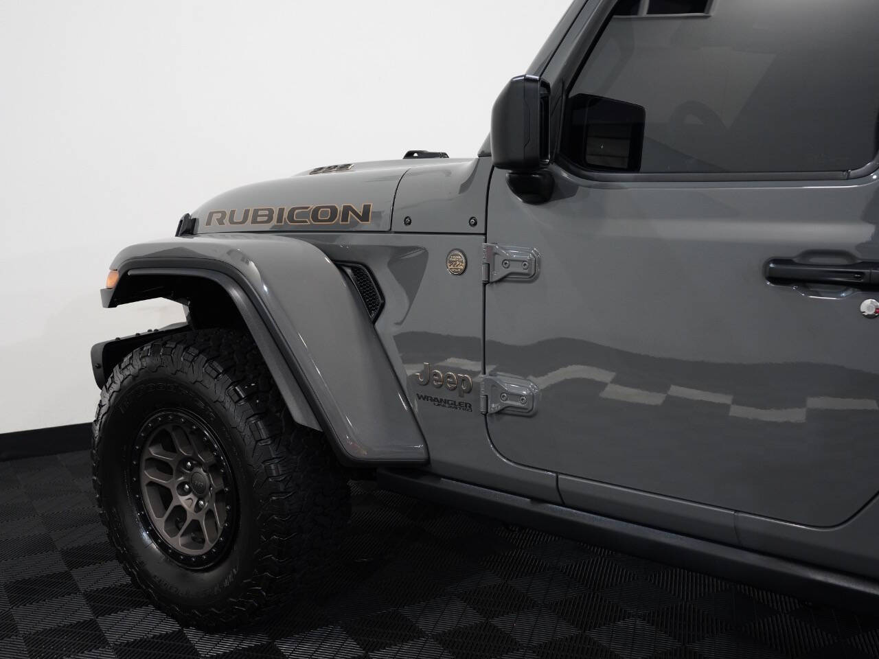 STING GRAY CLEAR COAT, 2021 JEEP WRANGLER UNLIMITED Image 22