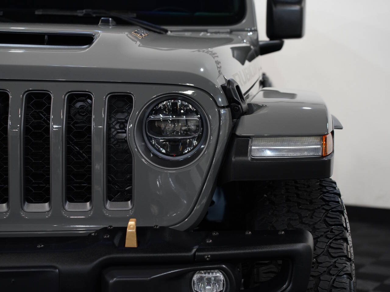 STING GRAY CLEAR COAT, 2021 JEEP WRANGLER UNLIMITED Image 11