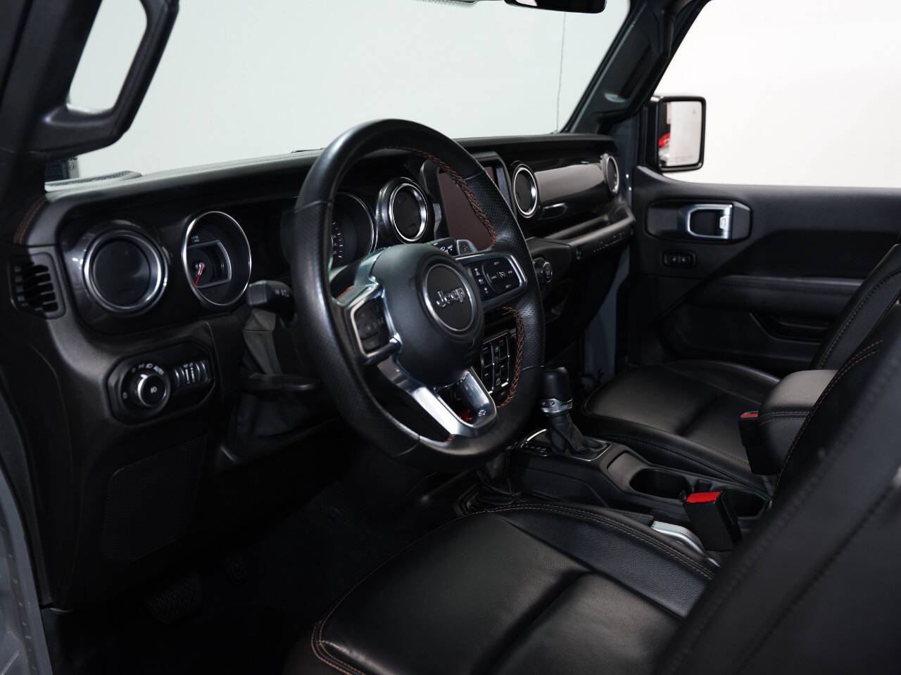 STING GRAY CLEAR COAT, 2021 JEEP WRANGLER UNLIMITED Image 34
