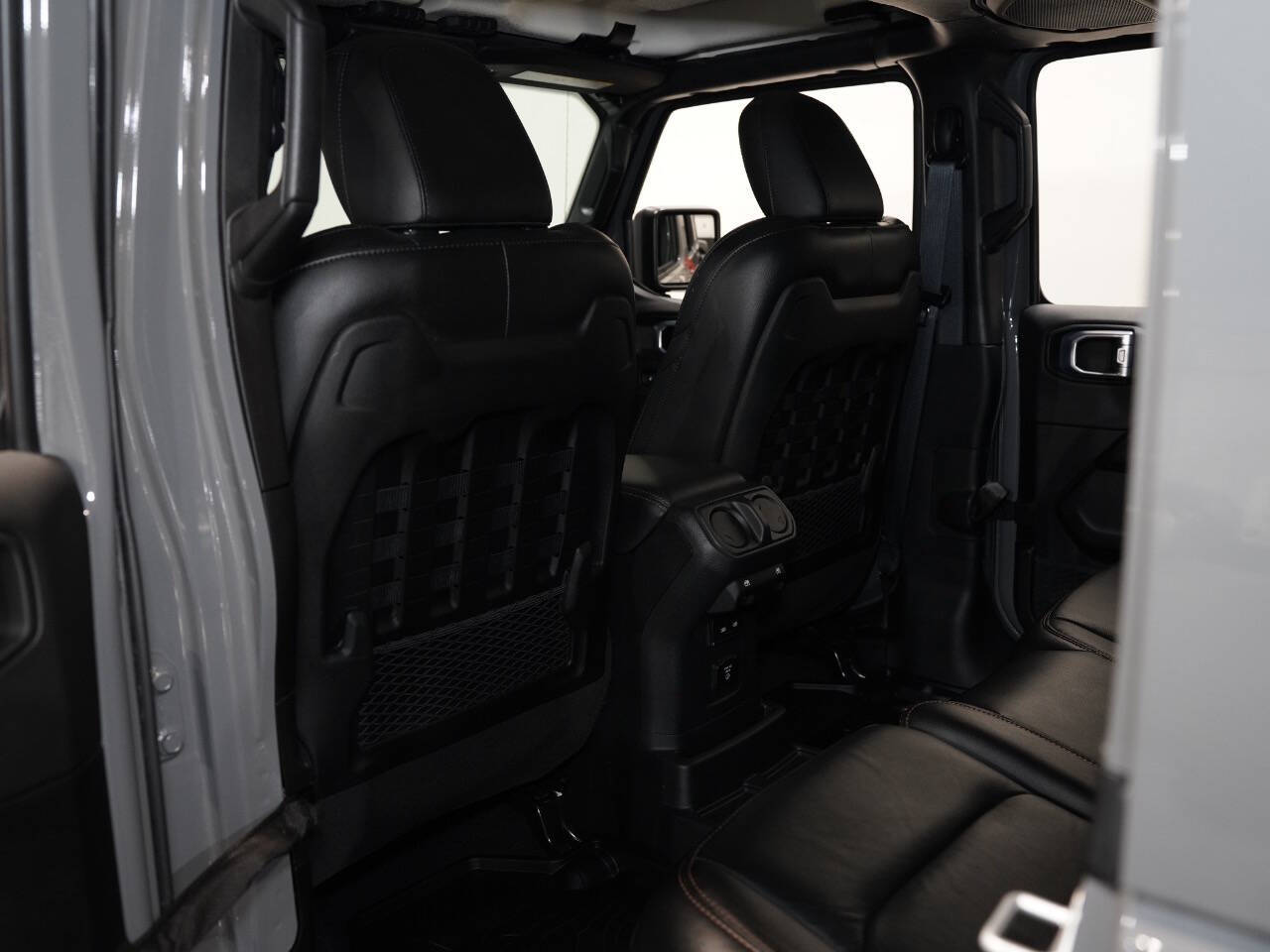 STING GRAY CLEAR COAT, 2021 JEEP WRANGLER UNLIMITED Image 39