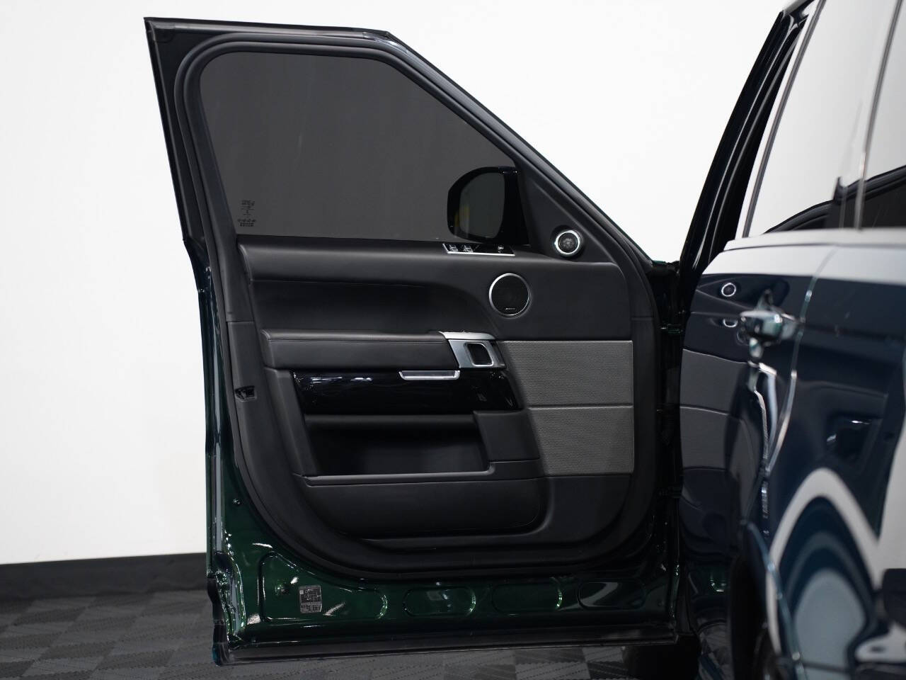 GREEN, 2020 LAND ROVER RANGE ROVER SPORT Image 21