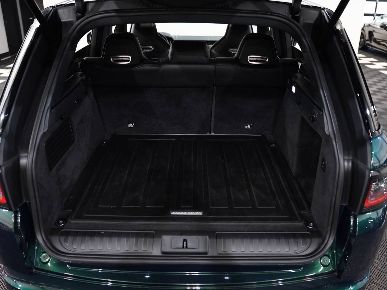 GREEN, 2020 LAND ROVER RANGE ROVER SPORT Image 57