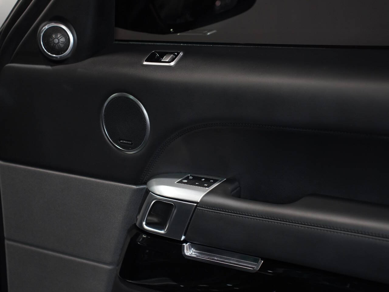 GREEN, 2020 LAND ROVER RANGE ROVER SPORT Image 24