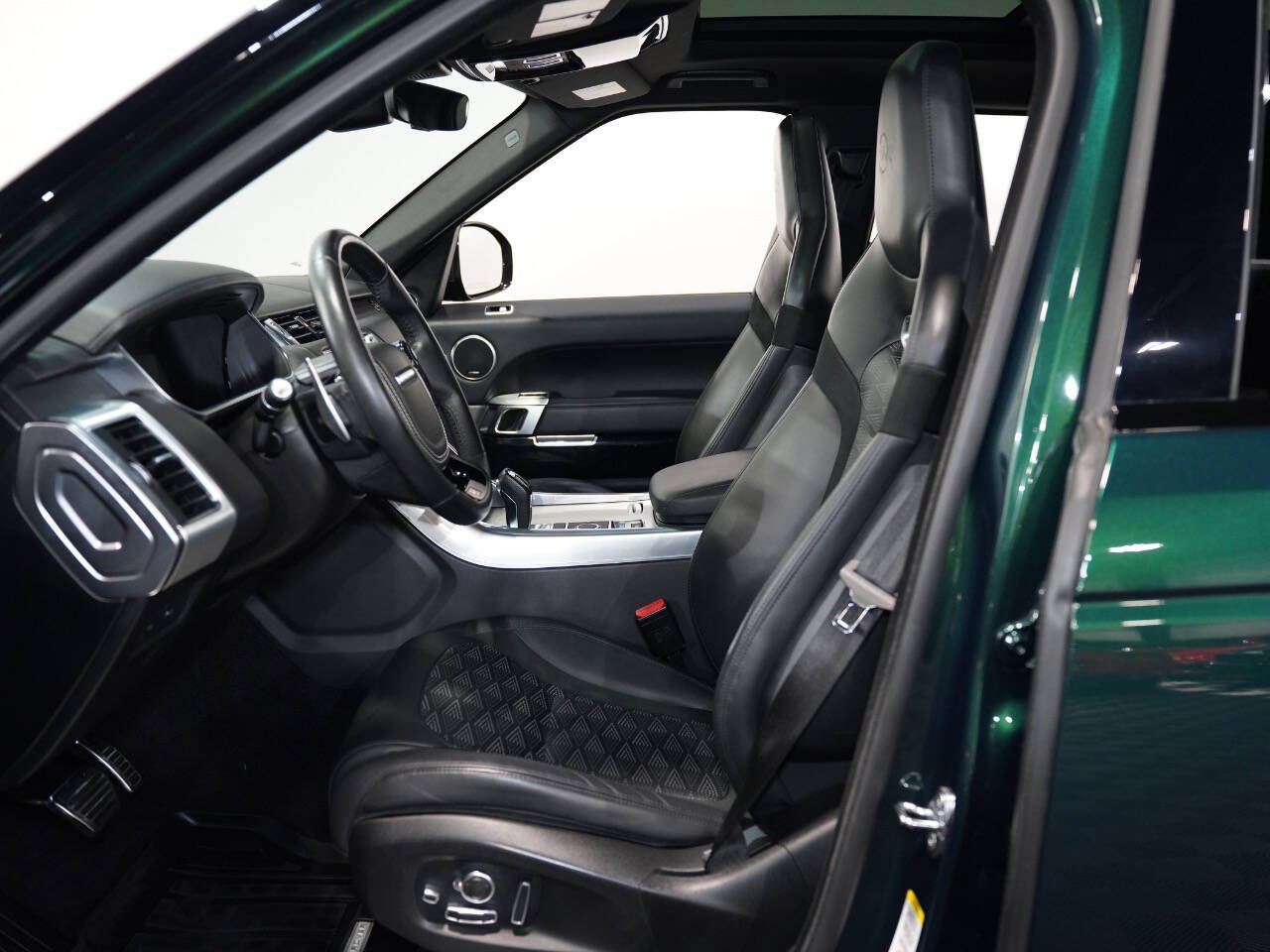 GREEN, 2020 LAND ROVER RANGE ROVER SPORT Image 32