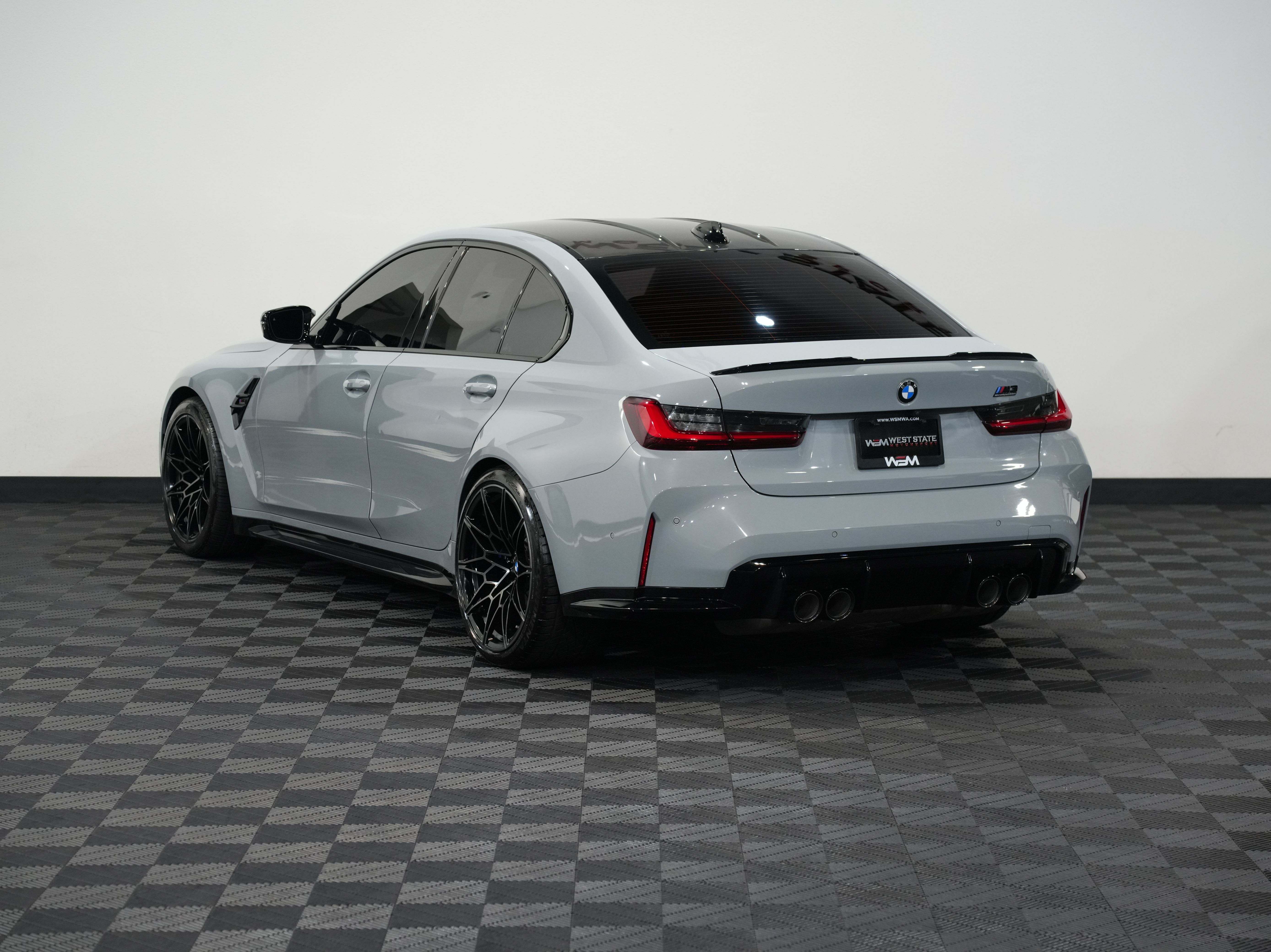 BROOKLYN GREY METALLIC, 2022 BMW M3 Image 8