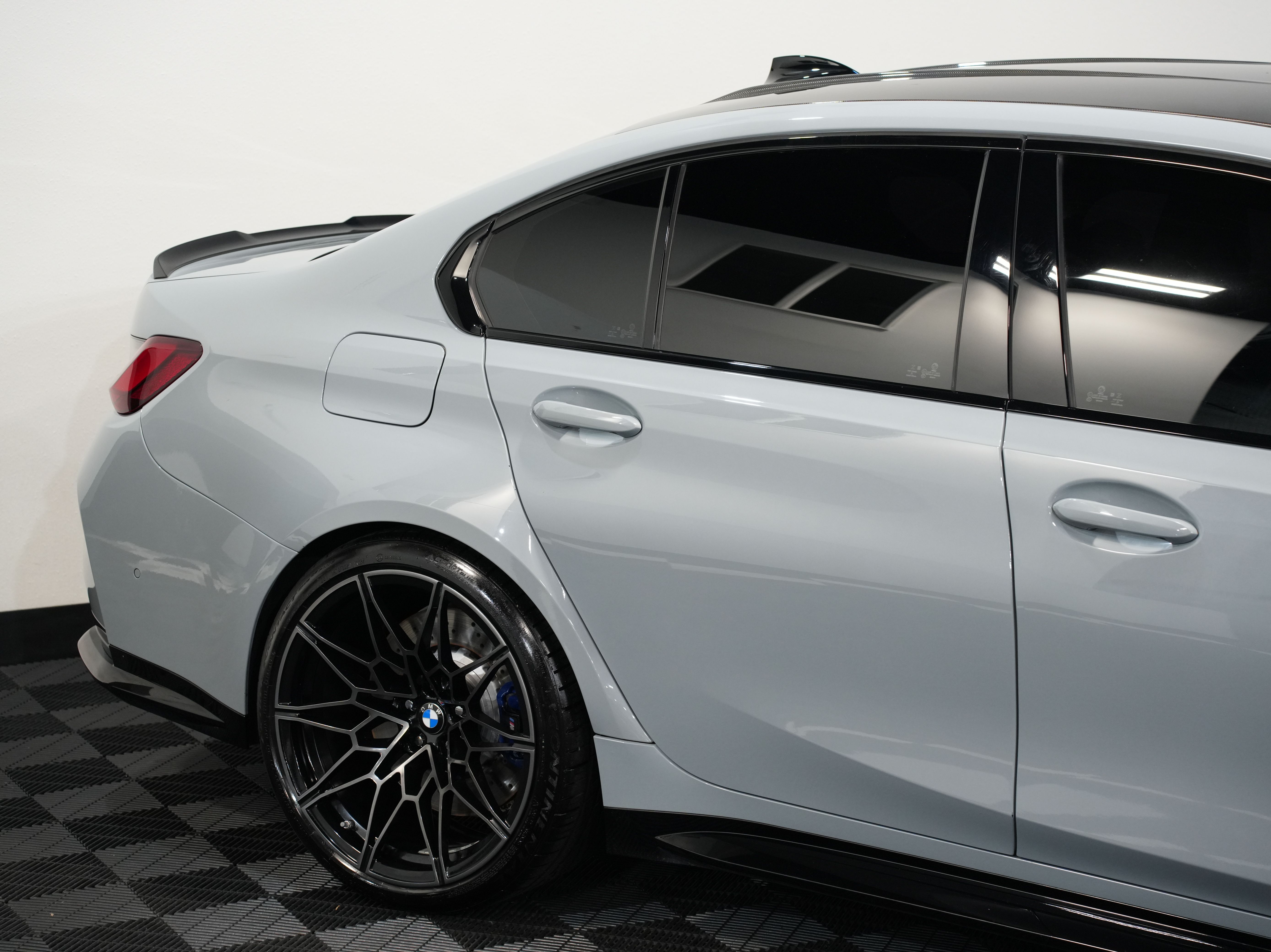 BROOKLYN GREY METALLIC, 2022 BMW M3 Image 15