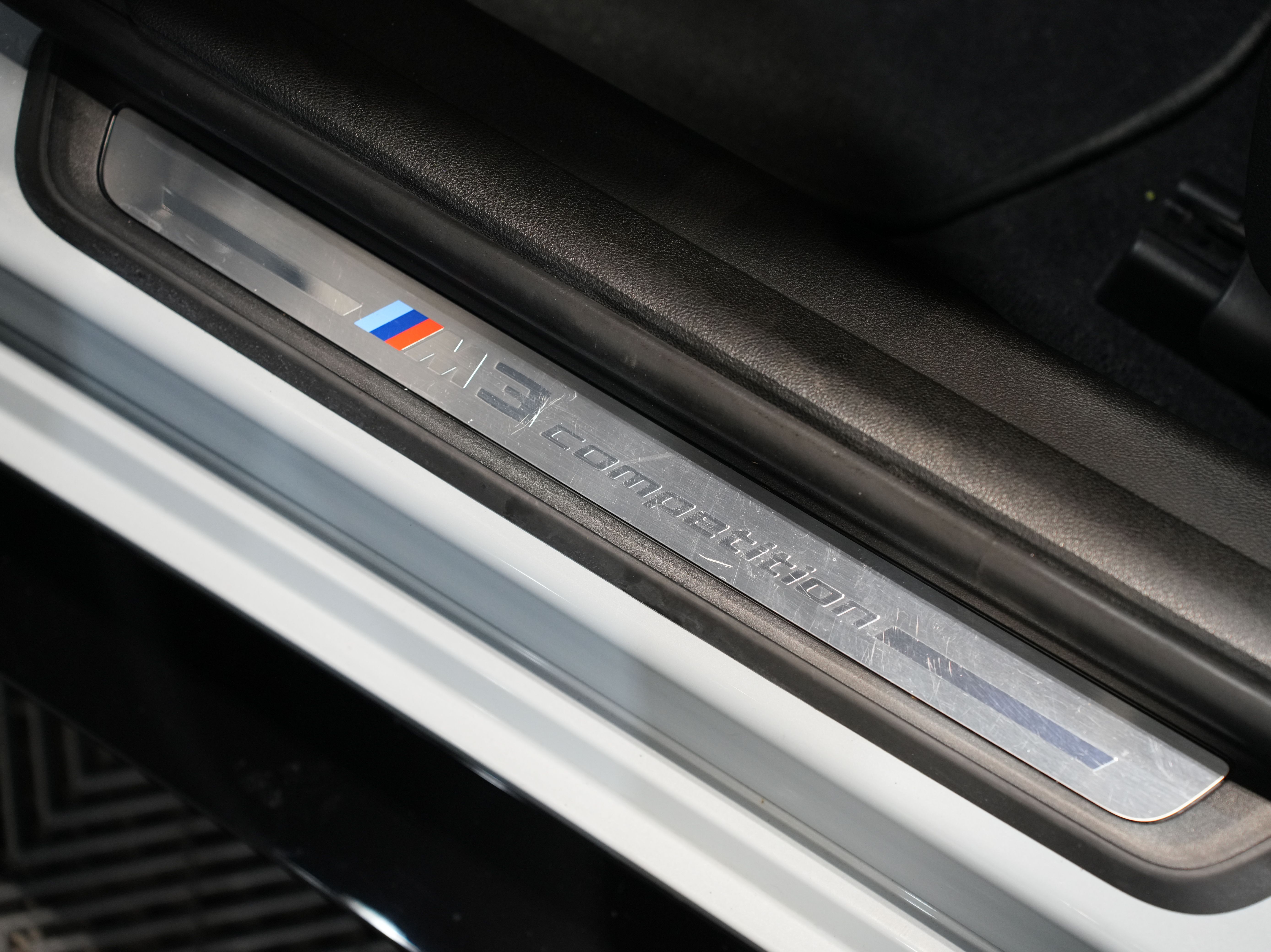BROOKLYN GREY METALLIC, 2022 BMW M3 Image 32