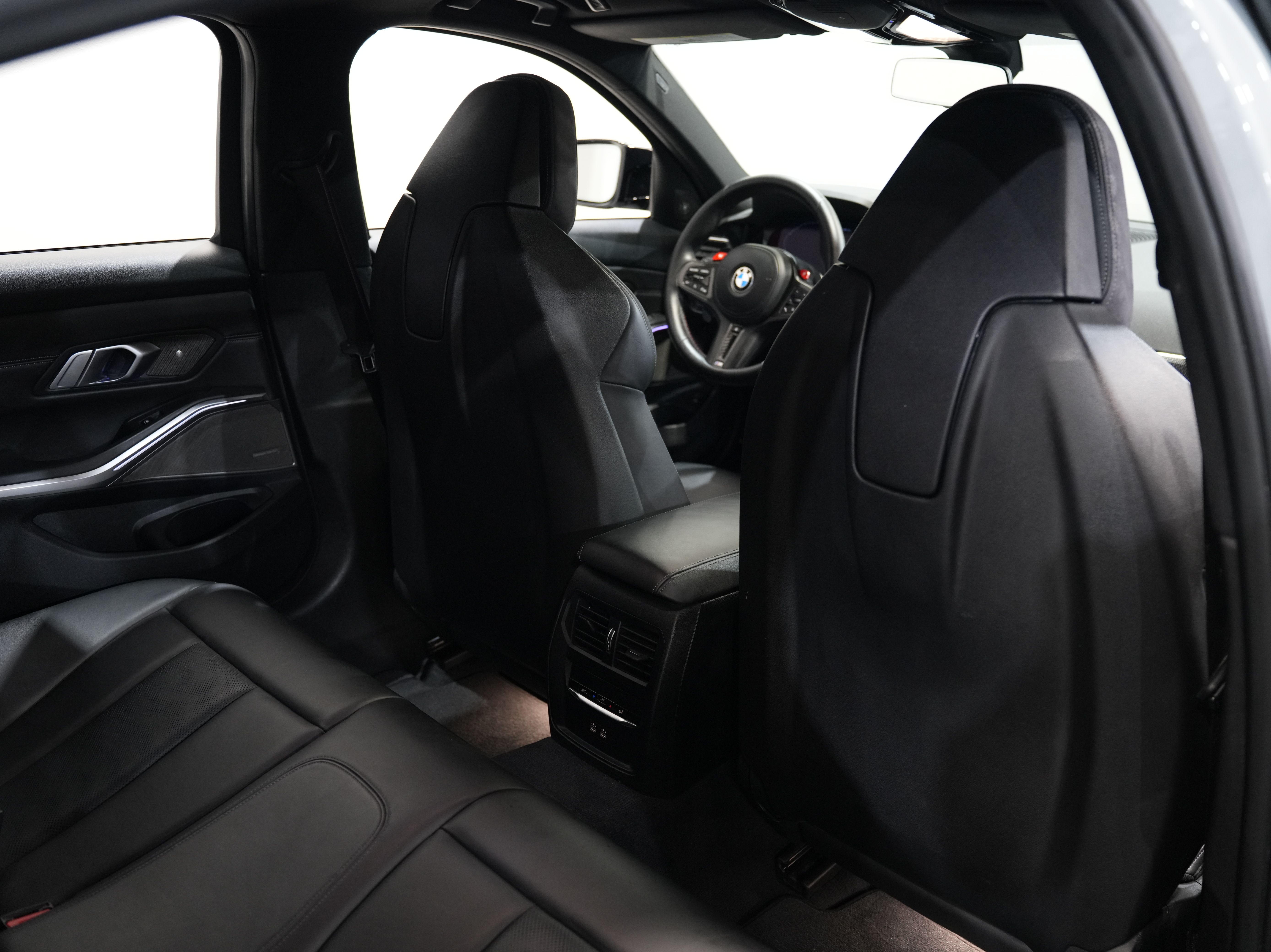 BROOKLYN GREY METALLIC, 2022 BMW M3 Image 43