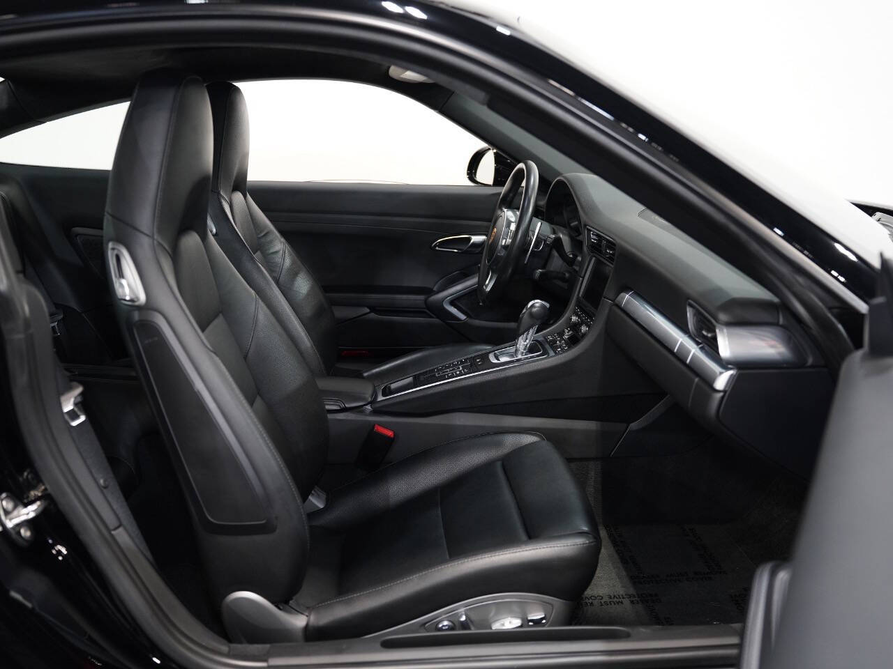 BLACK, 2013 PORSCHE 911 Image 28