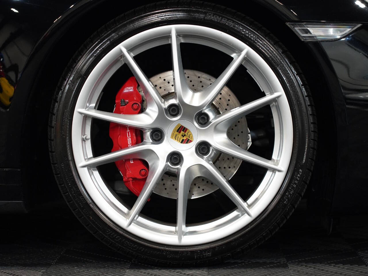 BLACK, 2013 PORSCHE 911 Image 47