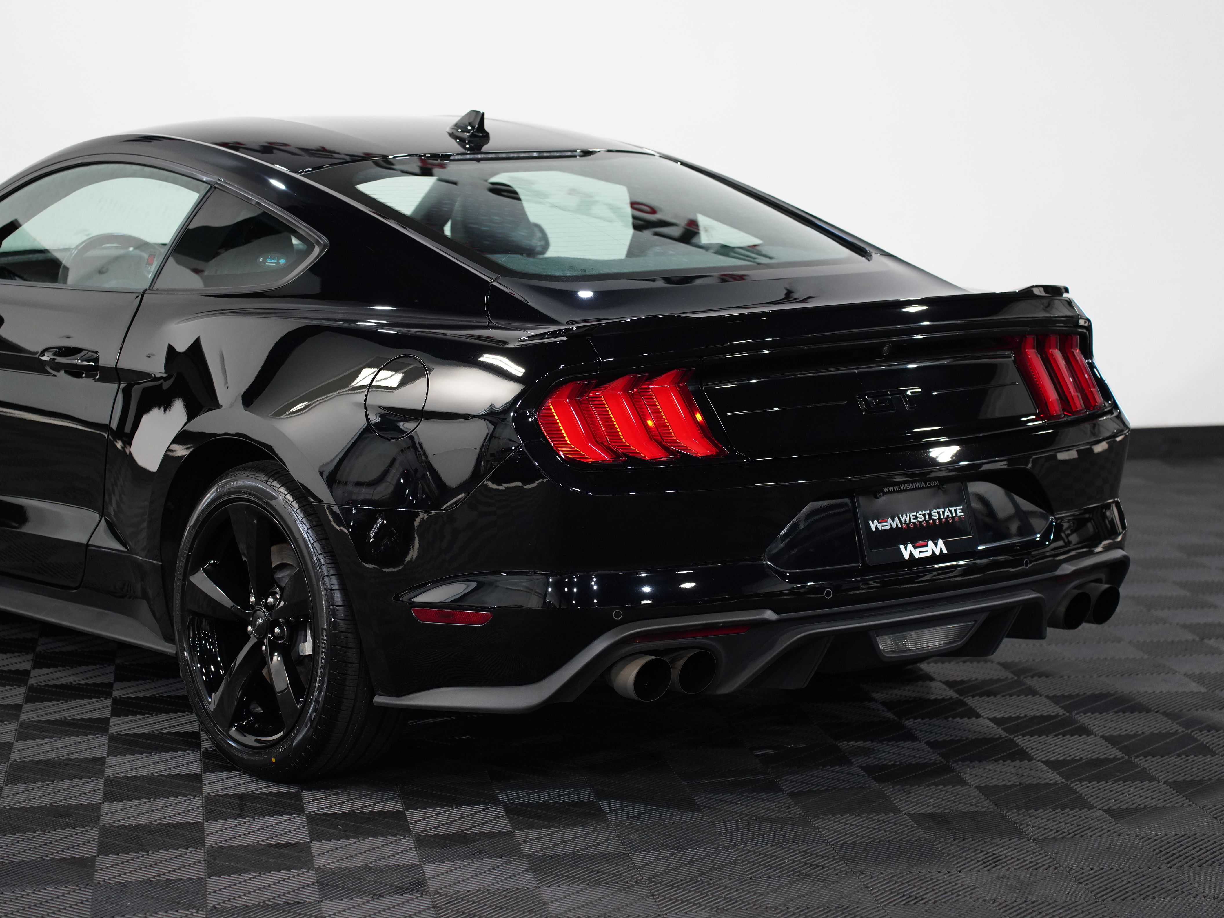 BLACK, 2021 FORD MUSTANG Image 17