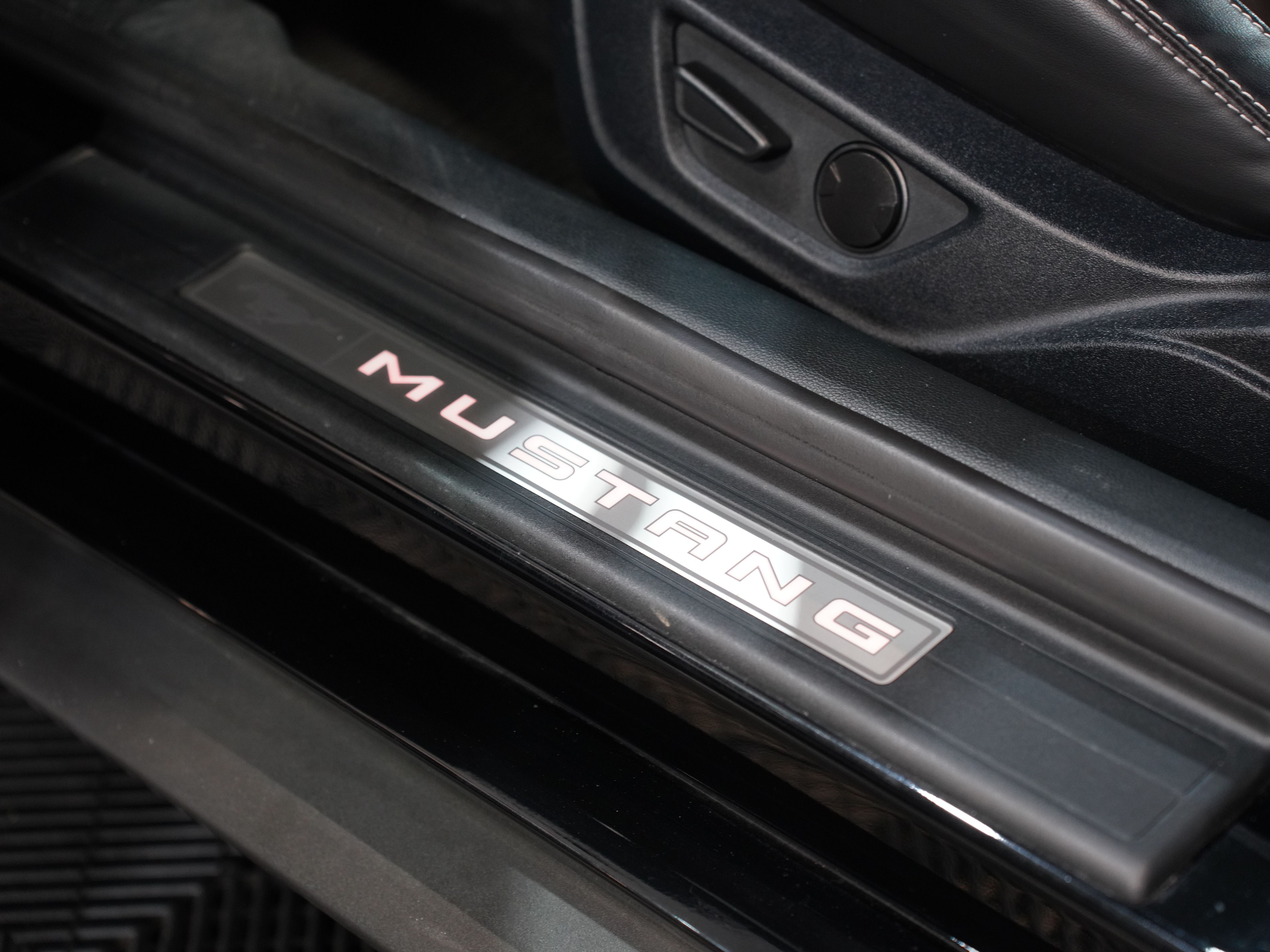 BLACK, 2021 FORD MUSTANG Image 27