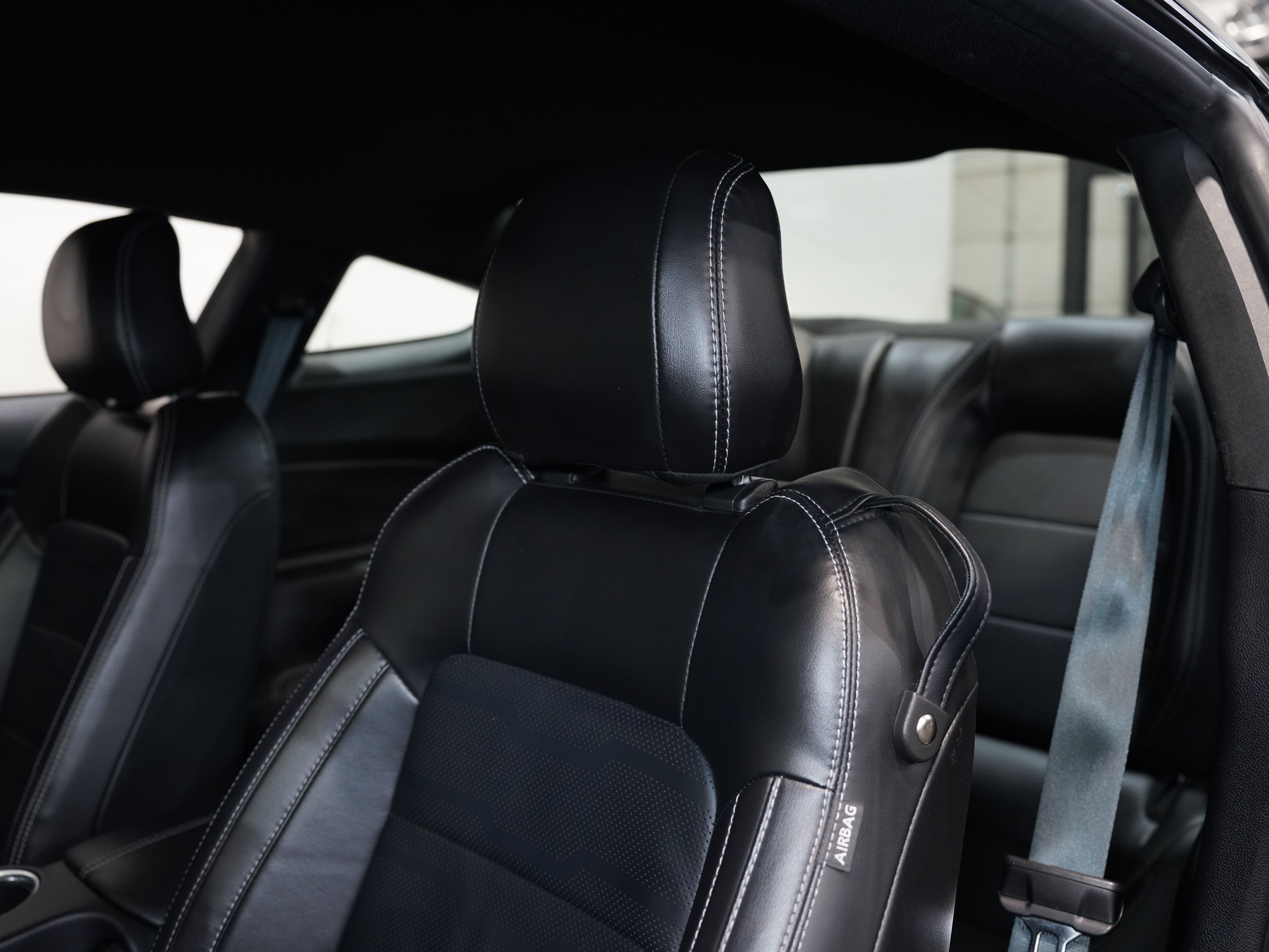BLACK, 2021 FORD MUSTANG Image 28