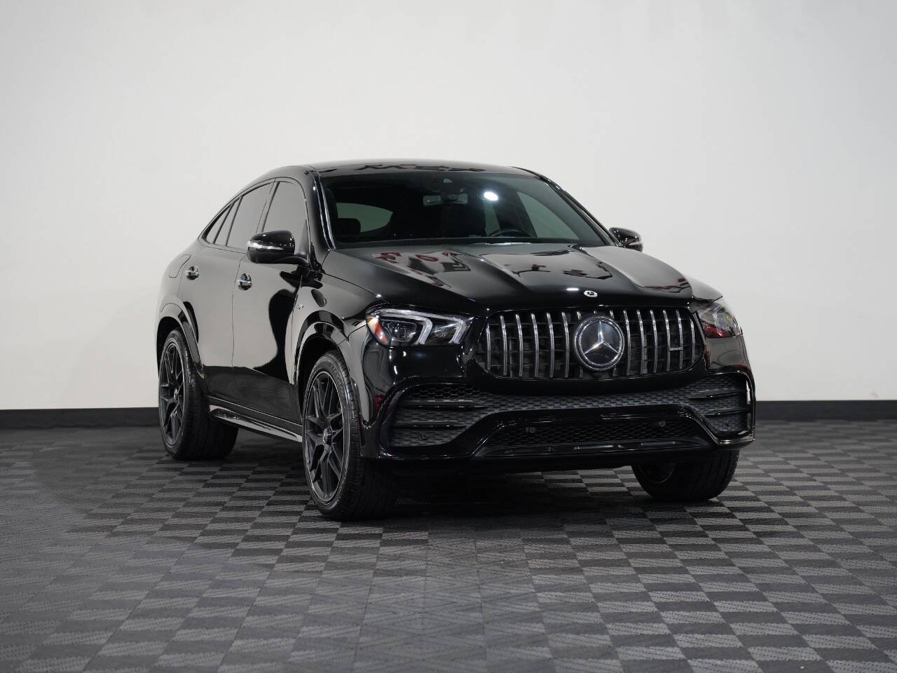 OBSIDIAN BLACK METALLIC, 2021 MERCEDES-BENZ MERCEDES-AMG GLE COUPE Image 5