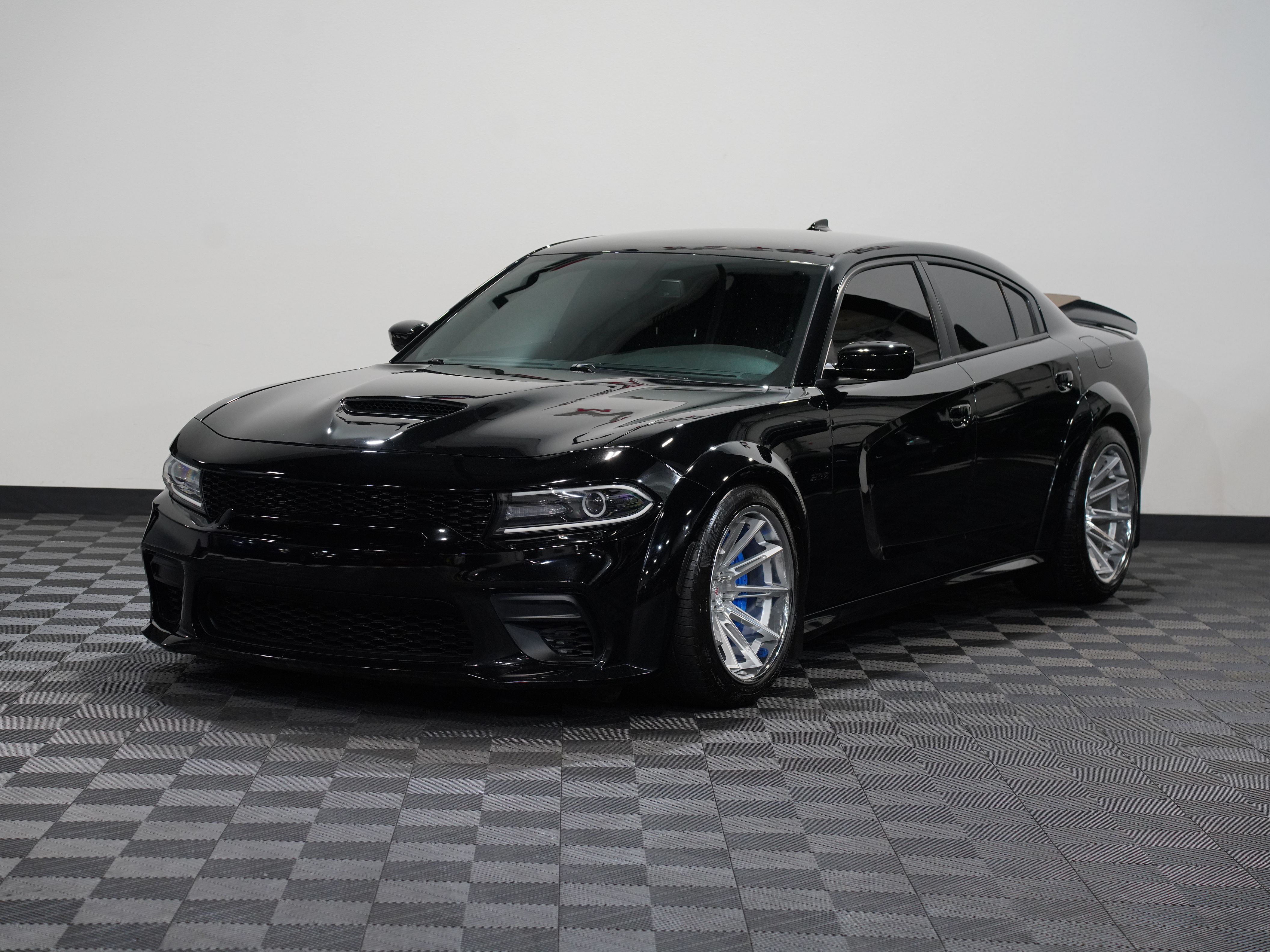 2020 DODGE CHARGER Image 3
