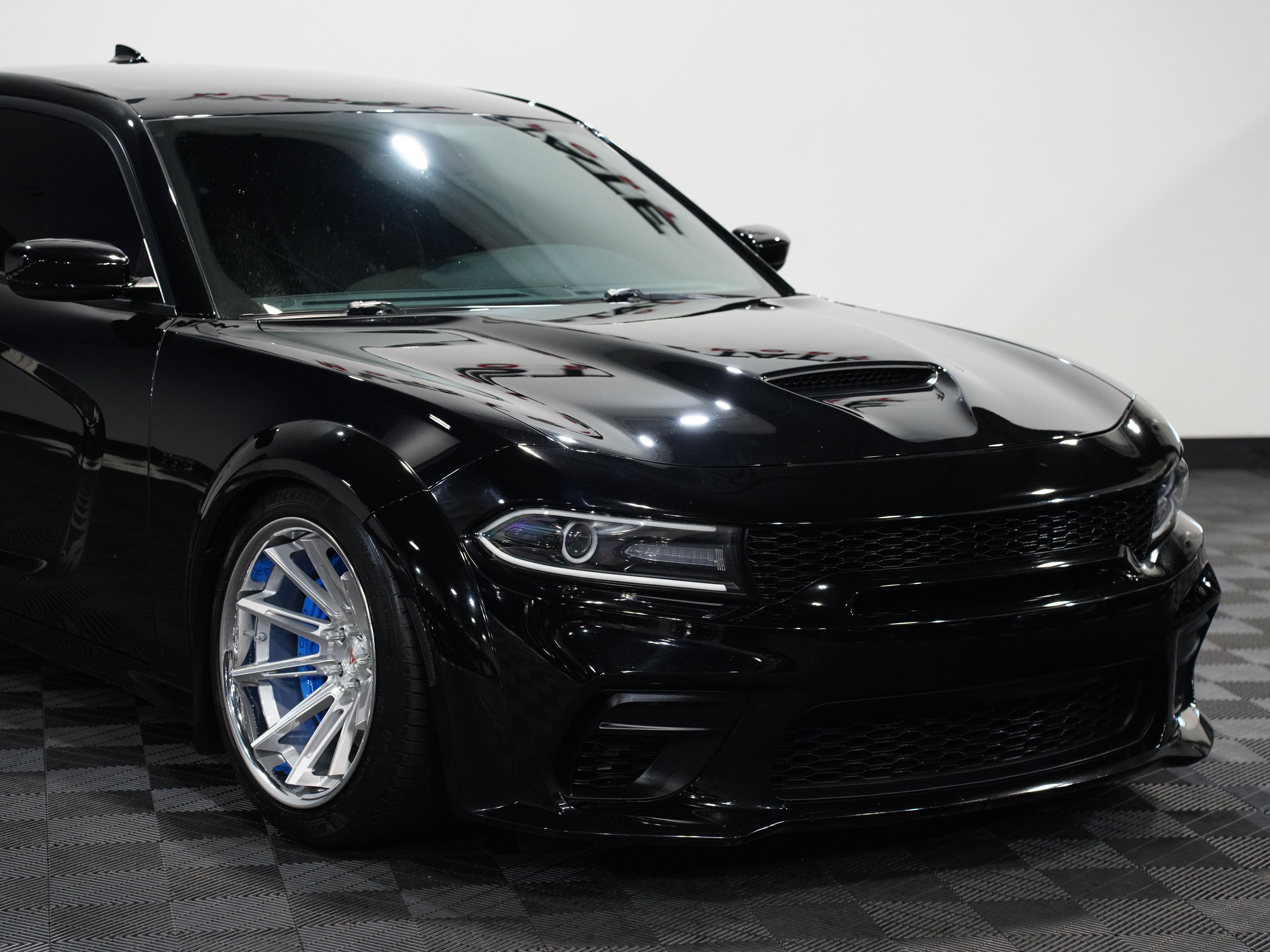 2020 DODGE CHARGER Image 9