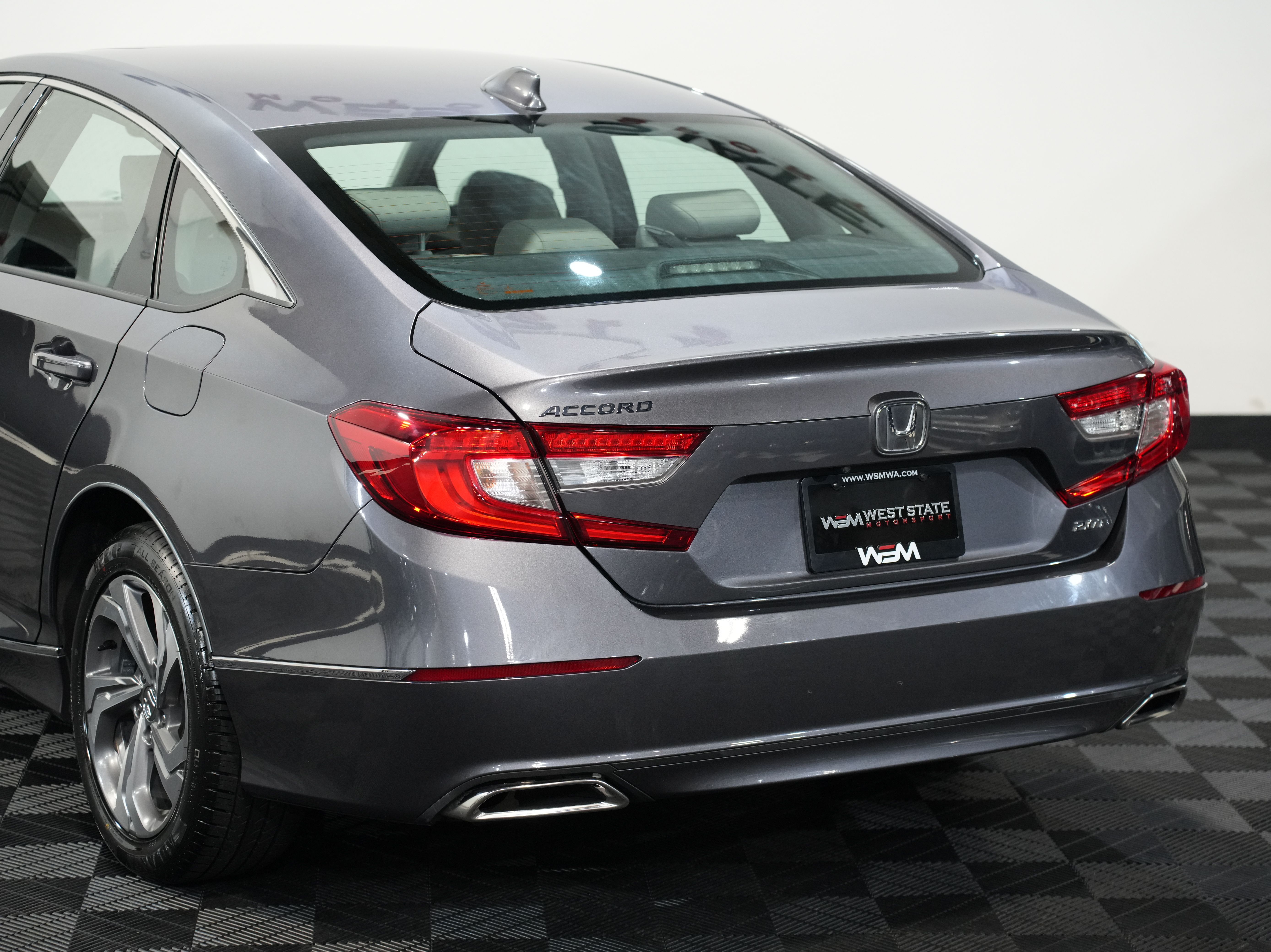 GRAY, 2018 HONDA ACCORD Image 15