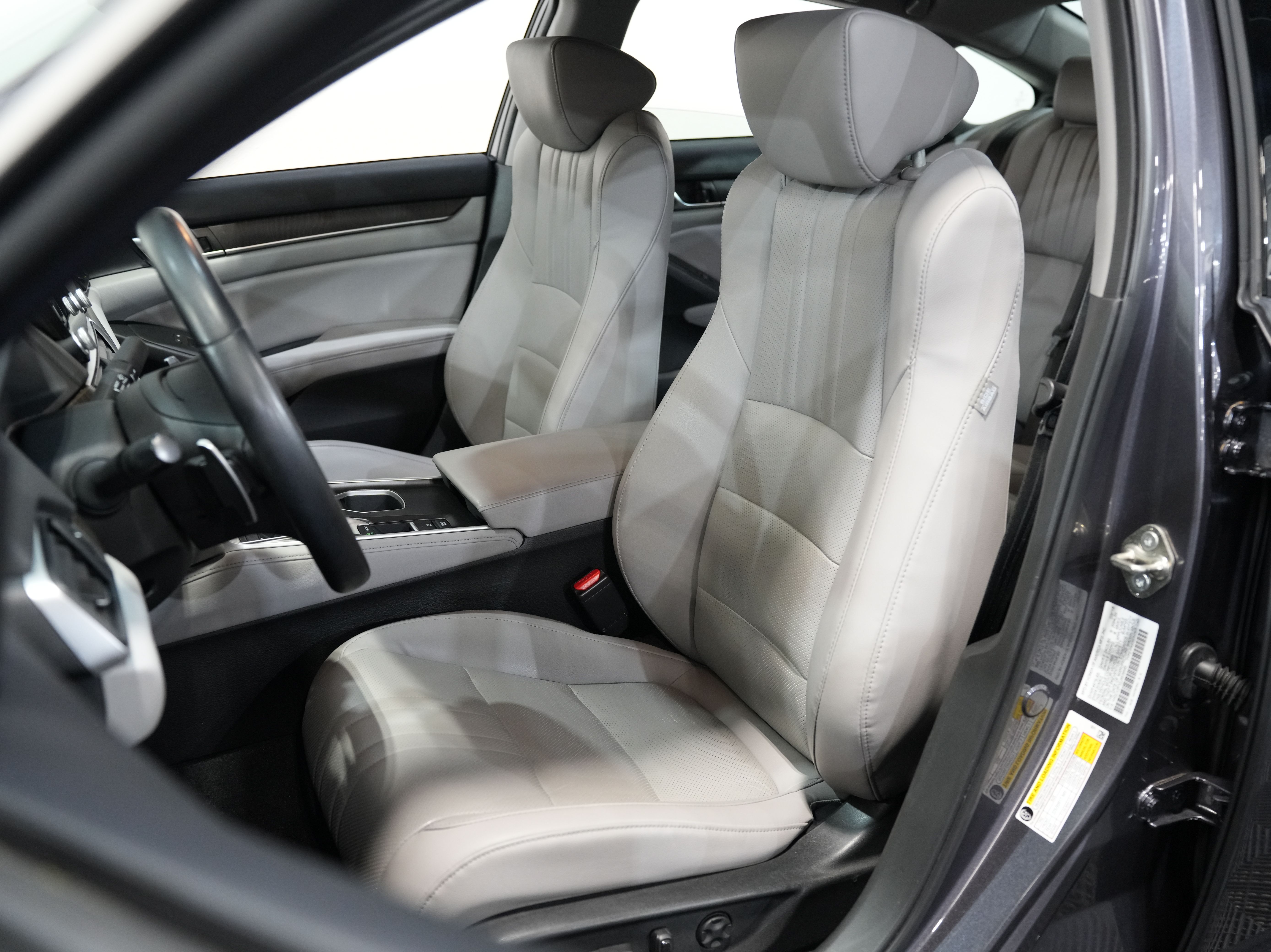 GRAY, 2018 HONDA ACCORD Image 27