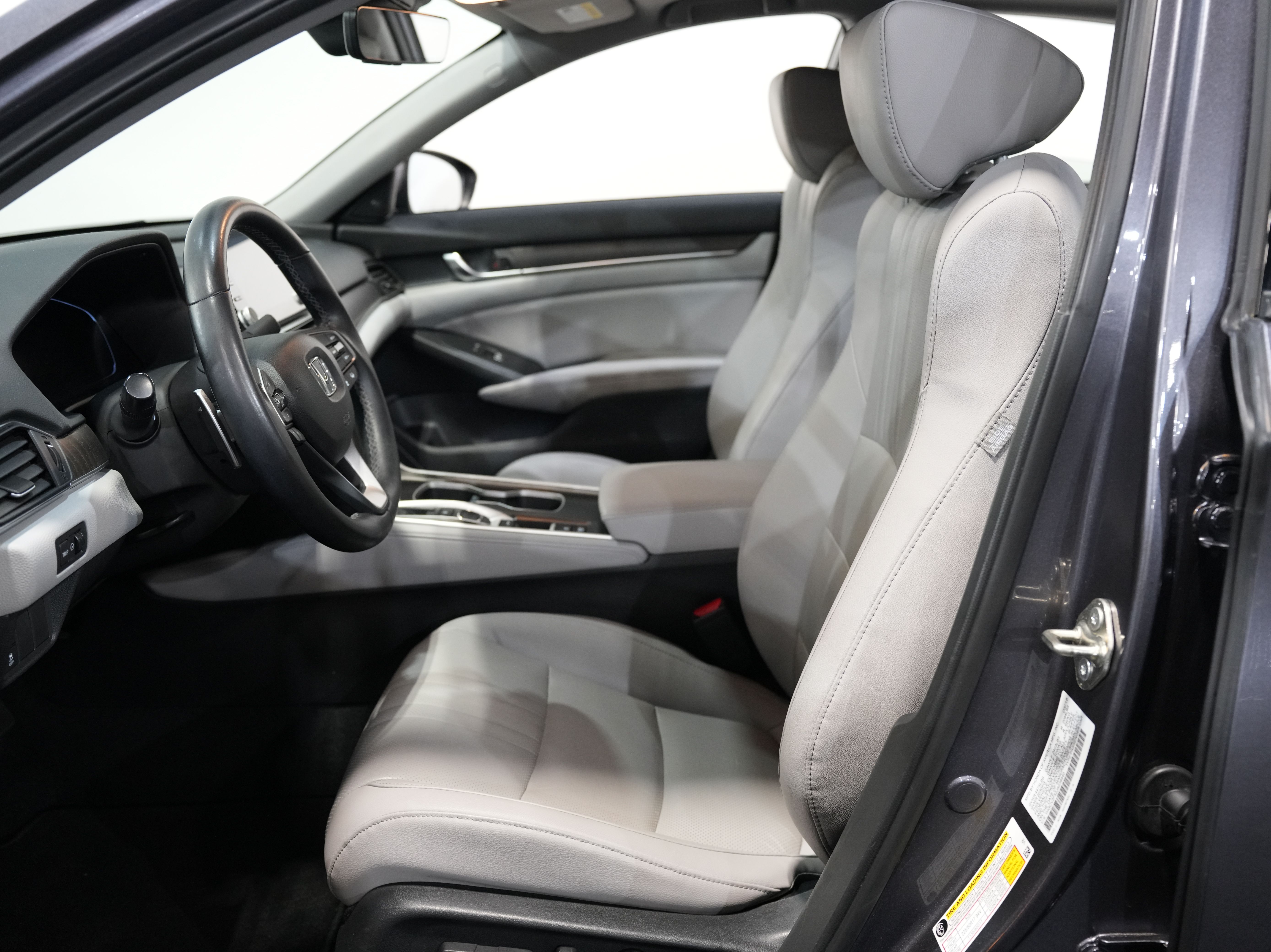 GRAY, 2018 HONDA ACCORD Image 28