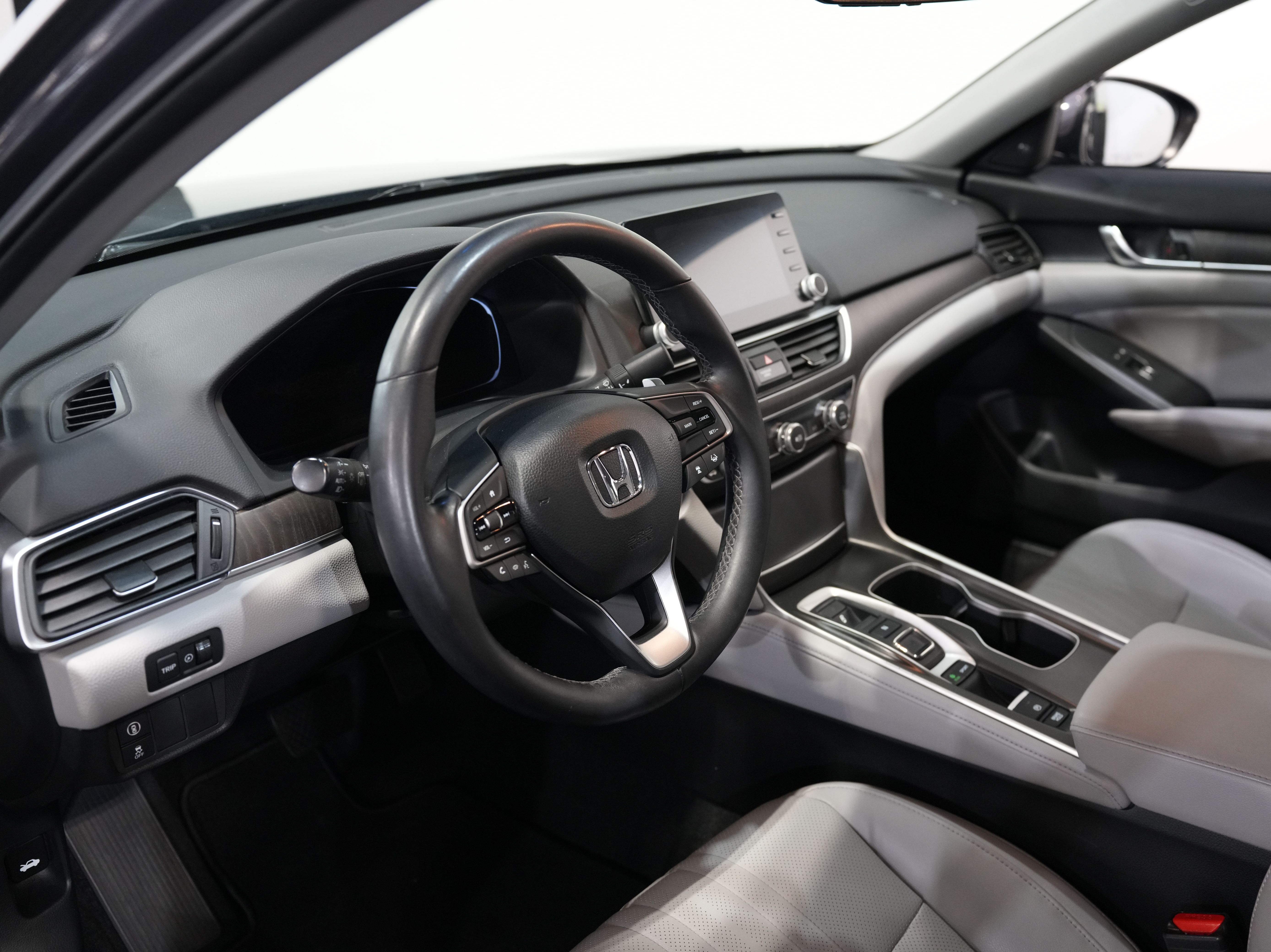GRAY, 2018 HONDA ACCORD Image 29