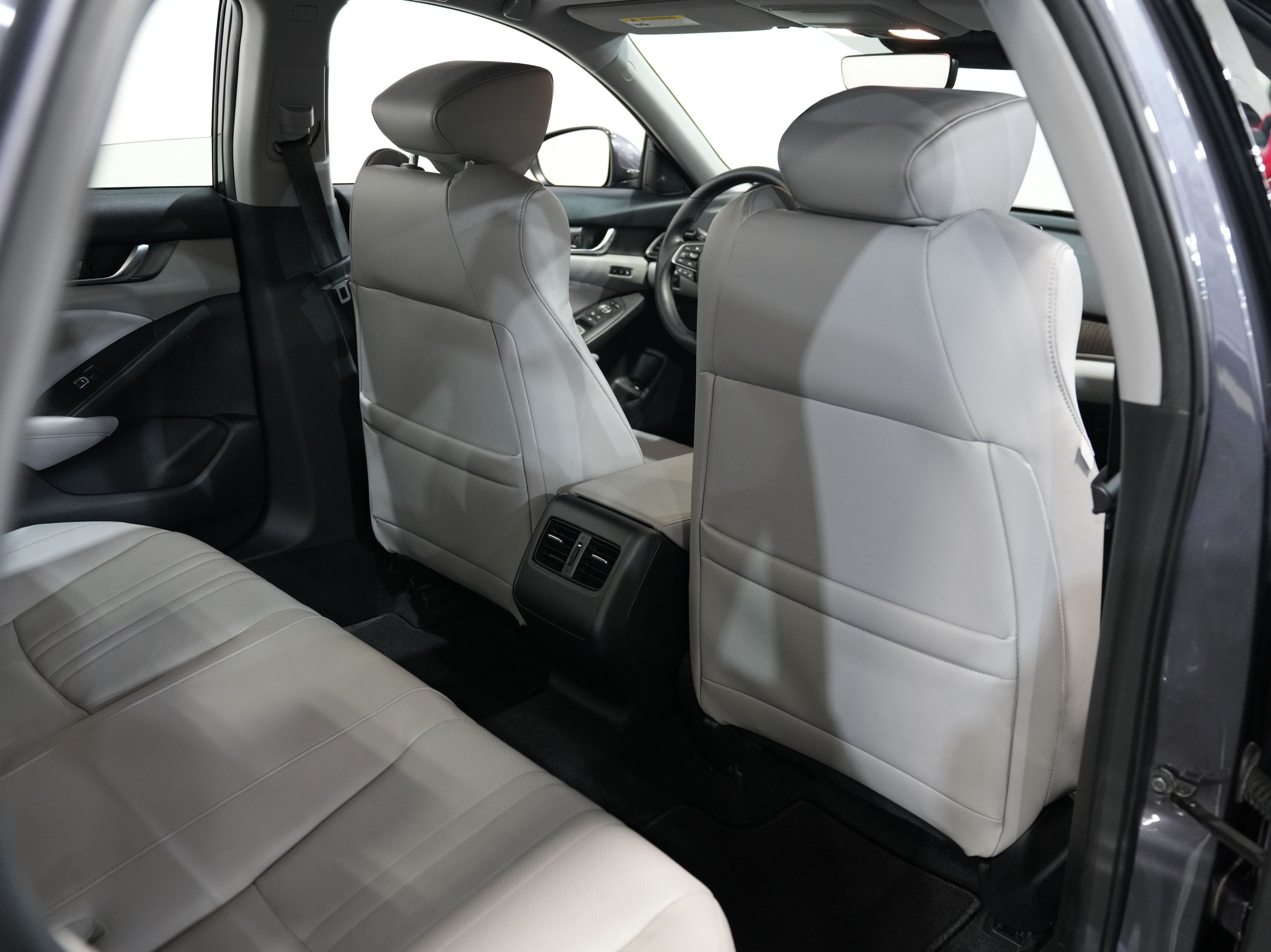 GRAY, 2018 HONDA ACCORD Image 36